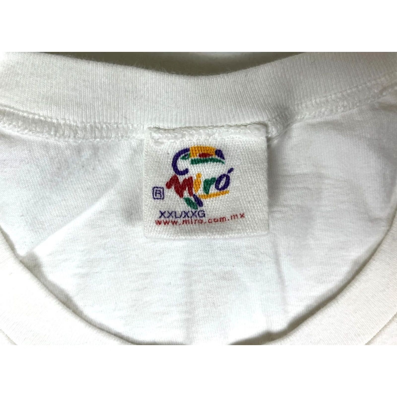 Iro VINTAGE Men's 80s Playa del Carmen Mexico T-Shirt Joan Miro Art 2XL Shirt Adults White Cotton Short Sleeve Crew Neck Size US XXL / EU 58 / 5 - 3 Thumbnail