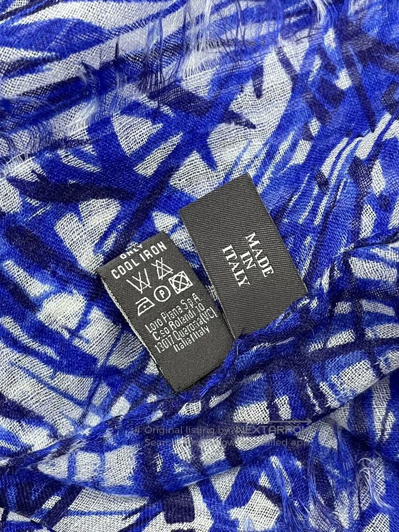 Loro Piana Loro Piana Blue Printed Cashmere Scarf Size ONE SIZE - 9 Thumbnail