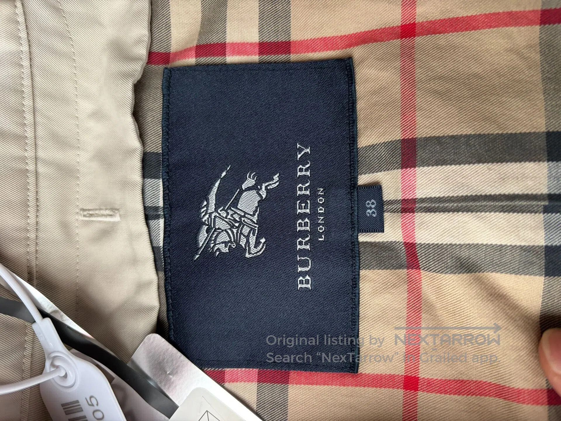 Burberry Burberry Women's Egremont Trench Coat. Size S / US 4 / IT 40 - 2 Thumbnail