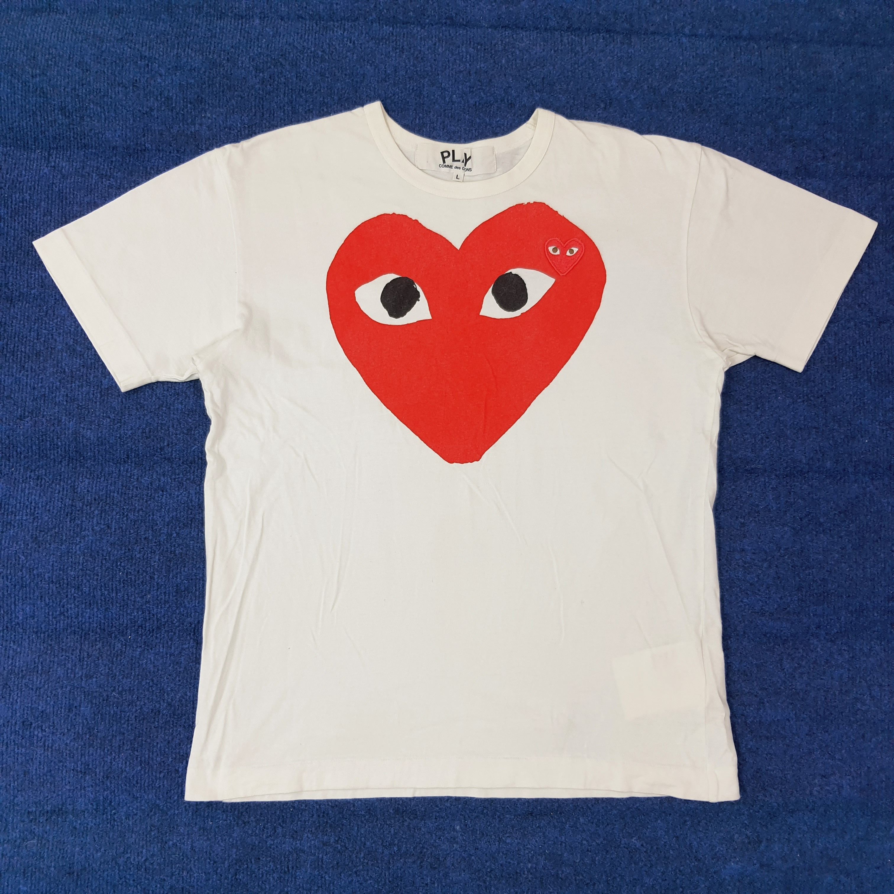 Comme des Garcons PLAY Vintage Comme Des Garcons PLAY Japan Tshirt C259N48 Size US M / EU 48-50 / 2 - 1 Thumbnail