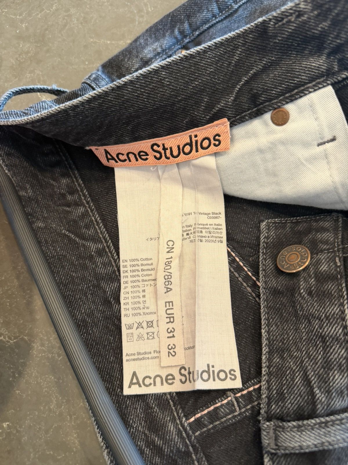 Acne Studios Acne Studios loose fit Jeans 1991 Size US 31 - 4 Thumbnail