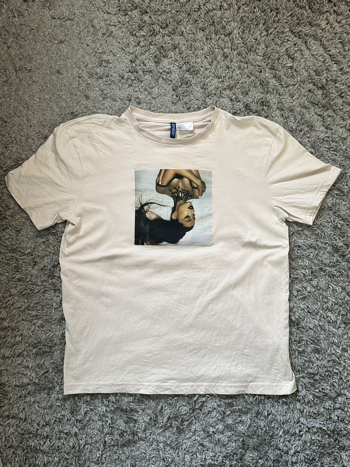 H&M Ariana Grande x H&M Size US L / EU 52-54 / 3 - 1 Thumbnail
