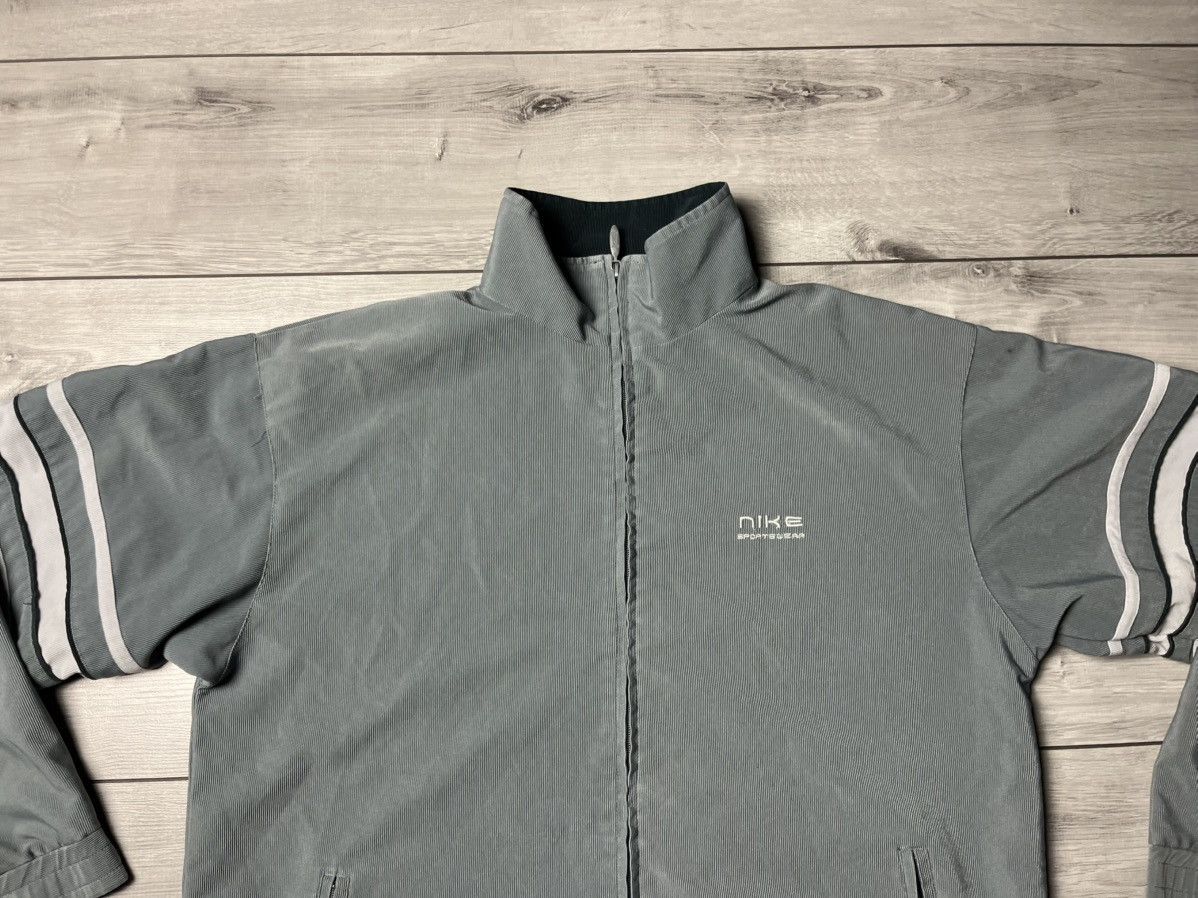 Nike Vintage Nike Track Jacket Rare Size Large Size US L / EU 52-54 / 3 - 3 Thumbnail