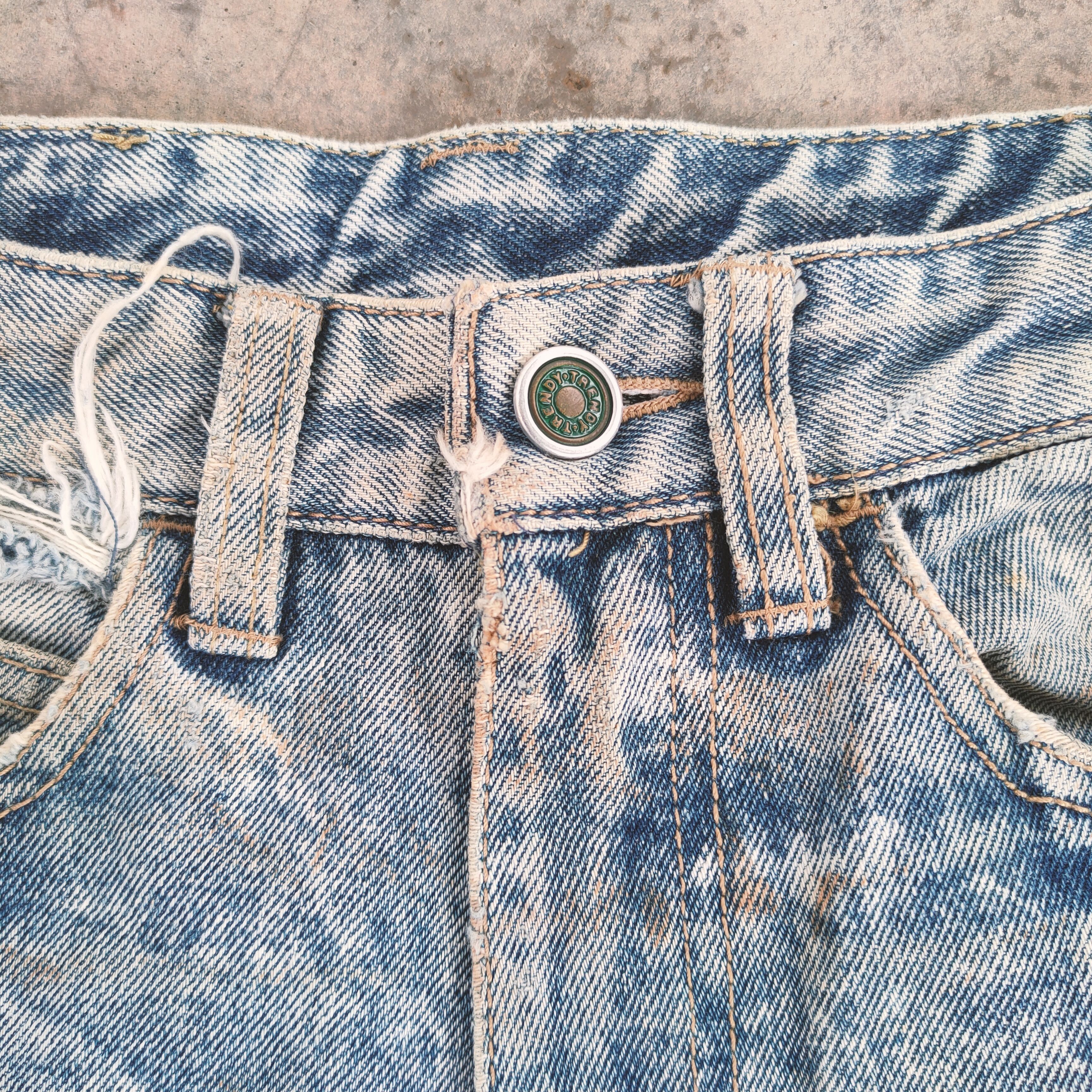 Express VINTAGE EXPRESS.CO DISTRESSED FADED JEANS DENIM PANTS Size US 27 - 4 Thumbnail