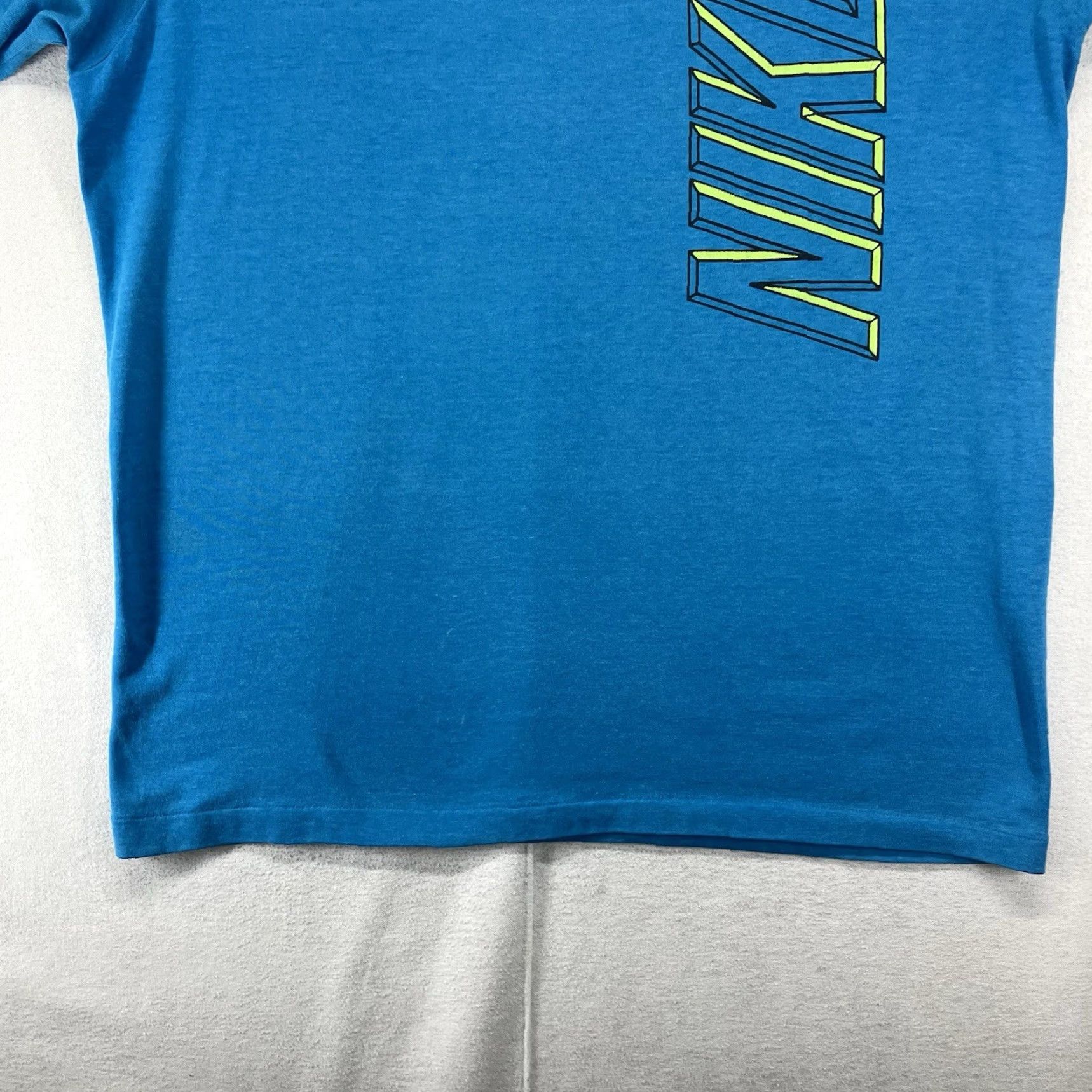 Nike VINTAGE Nike T-Shirt Unisex Adults Shirt L Blue 80s 90s Retro USA Graphic Print Stitch Logo Crew Neck Short Sleeve Size US L / EU 52-54 / 3 - 7 Thumbnail