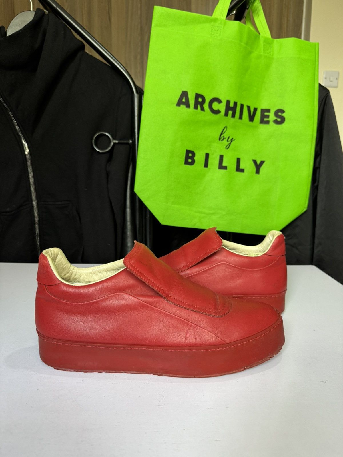 Maison Margiela Maison Margiela ❤️, colorway " RED OCTOBER" Vibes Size US 7 / EU 40 - 6 Thumbnail