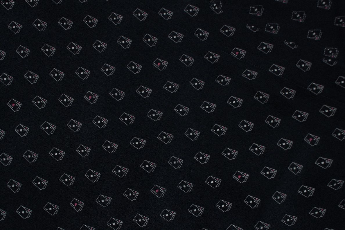 Saint Laurent Paris Saint Laurent, Poker card printed shirt in black Size US M / EU 48-50 / 2 - 6 Thumbnail