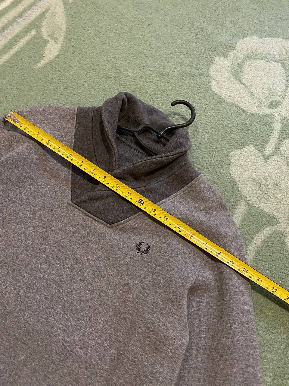 Fred Perry Vintage Fred Perry Gray Streetwear Sweater Size US M / EU 48-50 / 2 - 9 Thumbnail