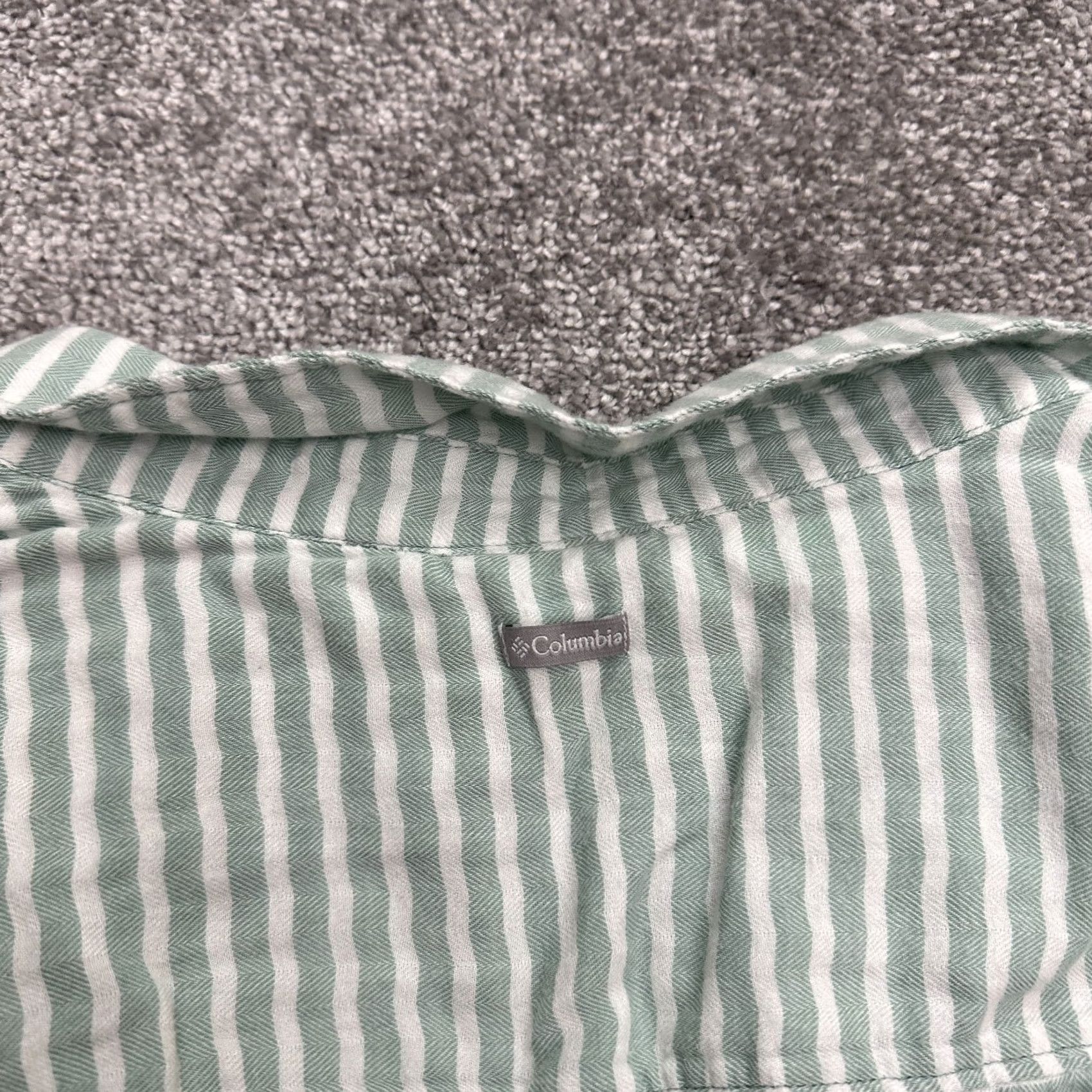 Vintage Columbia Button-Up Shirt Womens XL Green White Striped Cotton Long Sleeve Top Size XL / US 12-14 / IT 48-50 - 3 Thumbnail