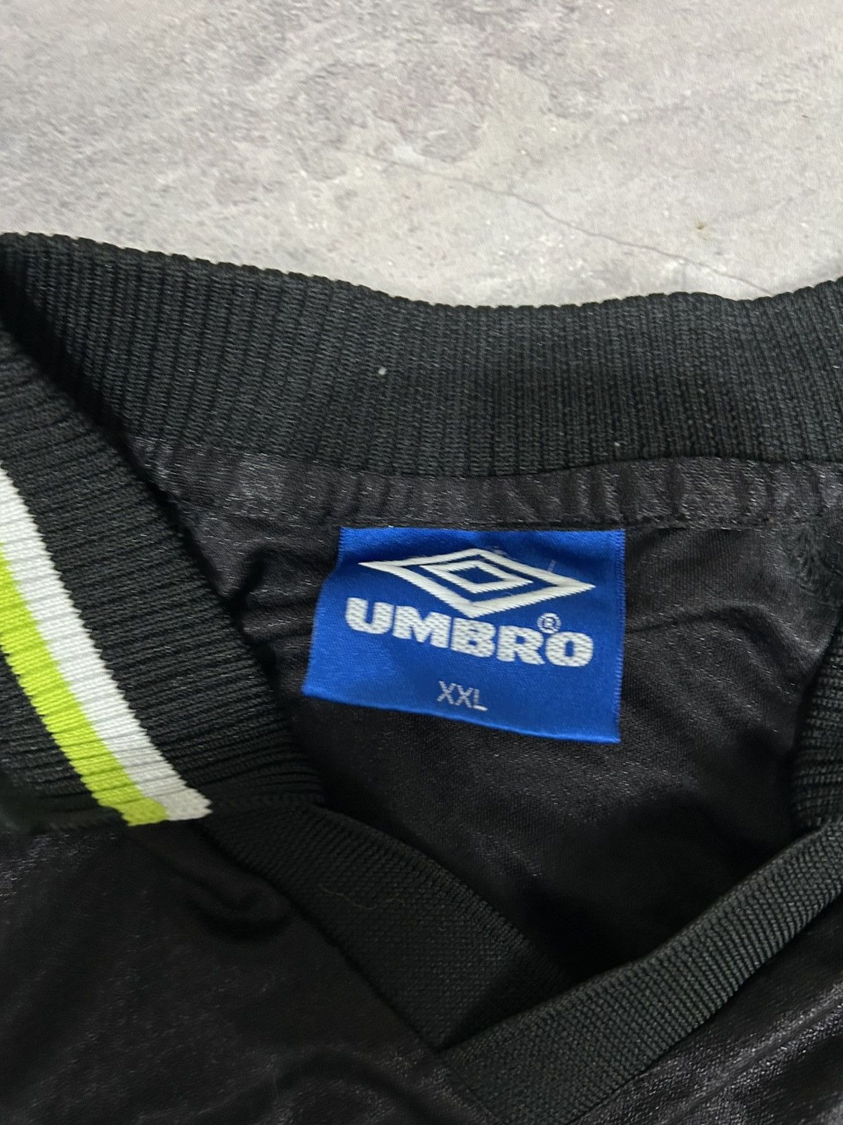 Umbro Vintage 1998/1999 Manchester United Size US XL / EU 56 / 4 - 12 Thumbnail