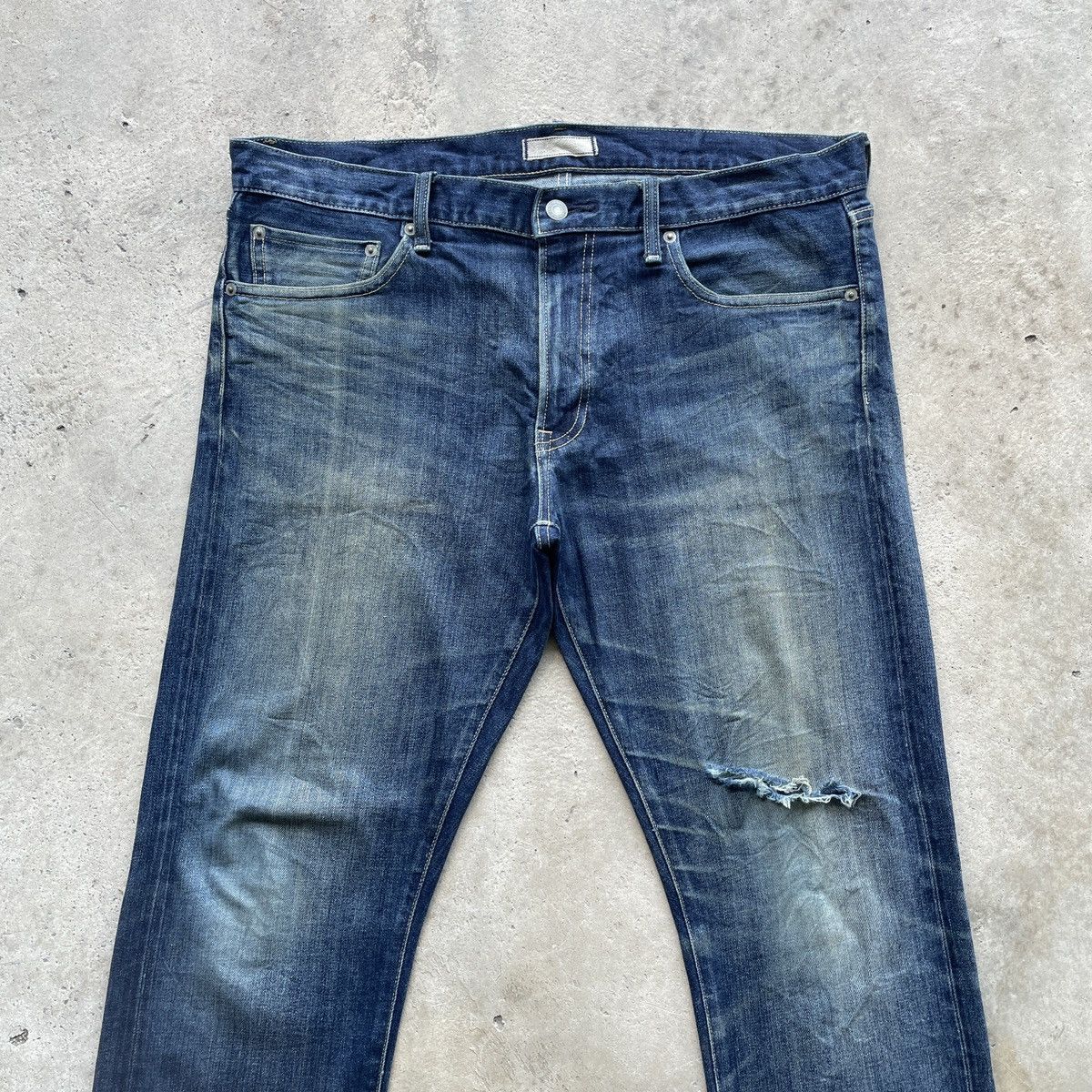 Japanese Brand Vintage Japanese Distressed Jeans MudWash Faded Denim Pants Size US 37 - 3 Thumbnail