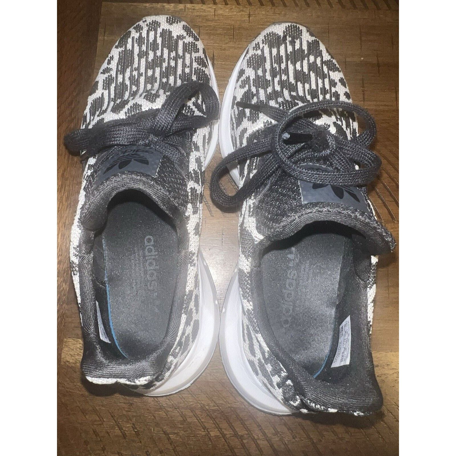 Adidas Adidas Swift Run Shoes Womens 6 Cheetah Print Sneakers Size US 6 / IT 36 - 8 Thumbnail