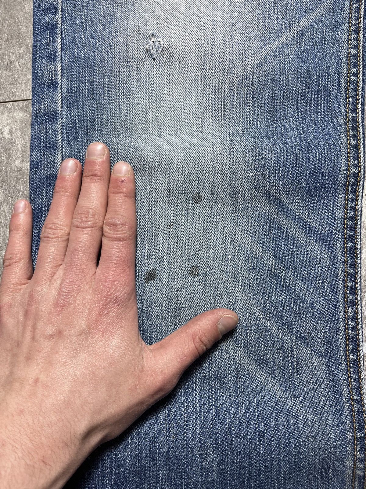 Dolce & Gabbana Vintage Dolce Gabbana Faded Denim Jeans Metal Logo Size US 36 / EU 52 - 14 Thumbnail