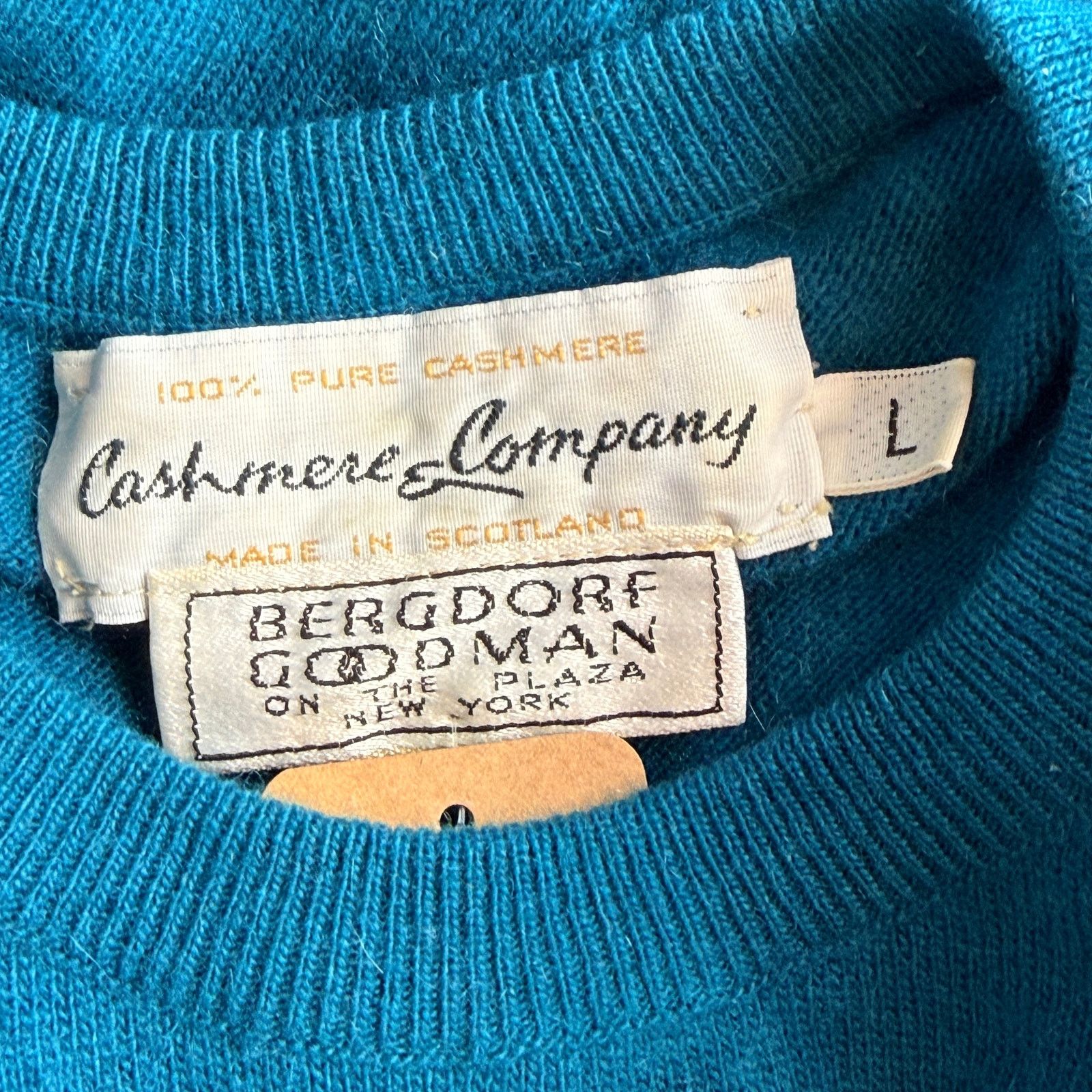 Vintage Scottish Cashmere Bergdorf Goodman Sweater Size L in Blue, Men's — image 4 of 4