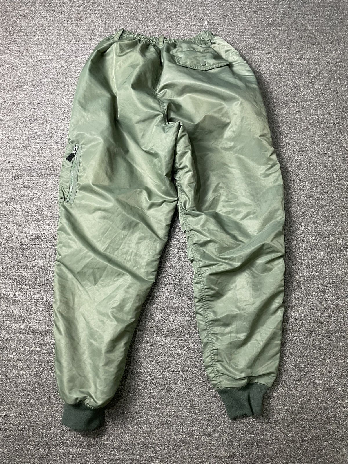 Japanese Brand × Vintage Japanese Brand Quilted Nylon Pants (109) Size US 26 / EU 42 - 7 Thumbnail
