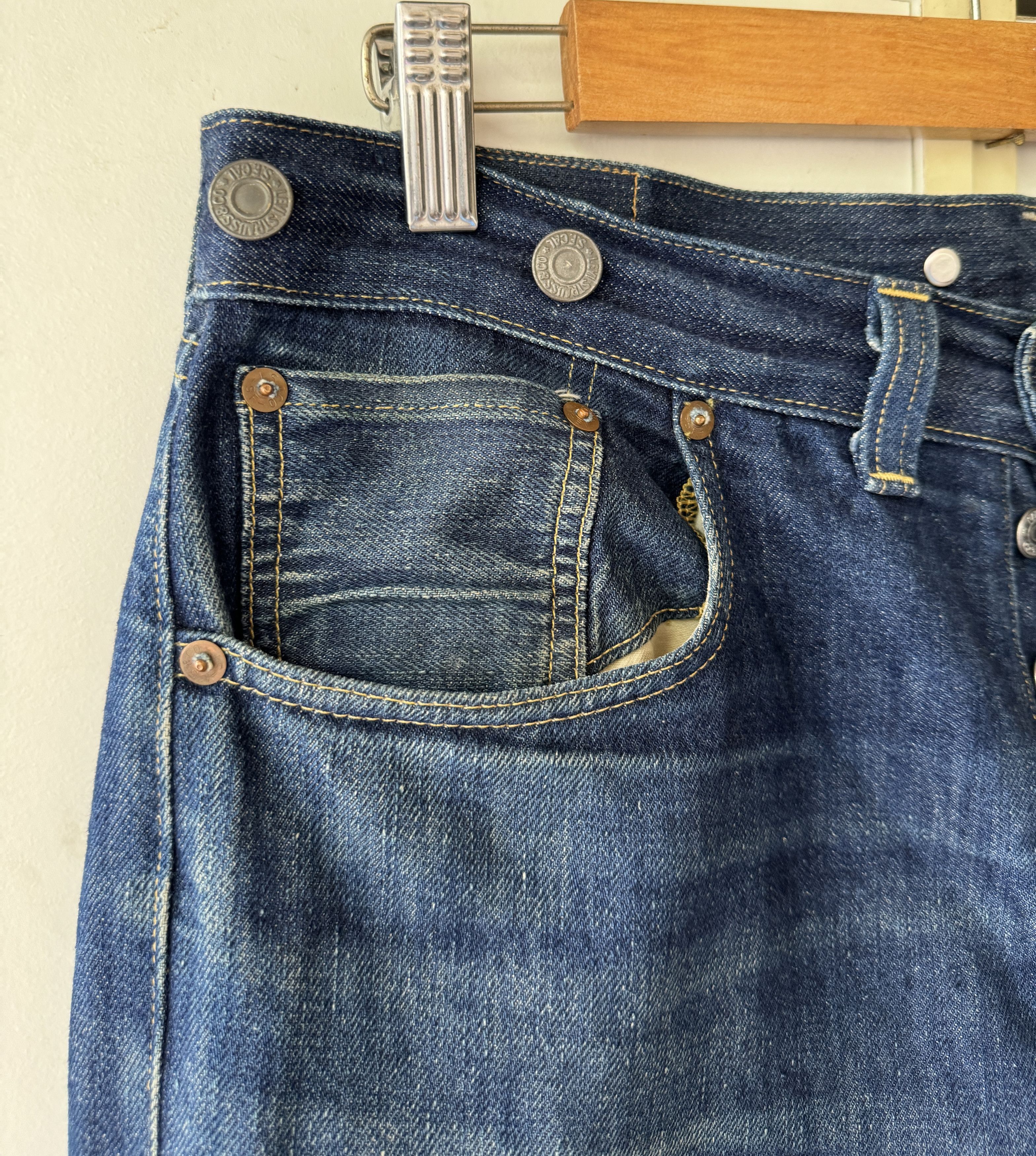 Levi's LEVIS BIG E LOT 501XX SELVEDGE JEANS Size US 32 / EU 48 - 6 Thumbnail