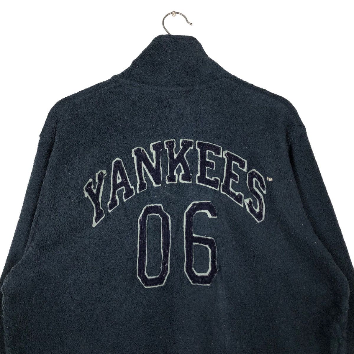 Japanese Brand 🔥Vintage Fleece Jacket New York Yankees Big Logo Size US XL / EU 56 / 4 - 9 Thumbnail
