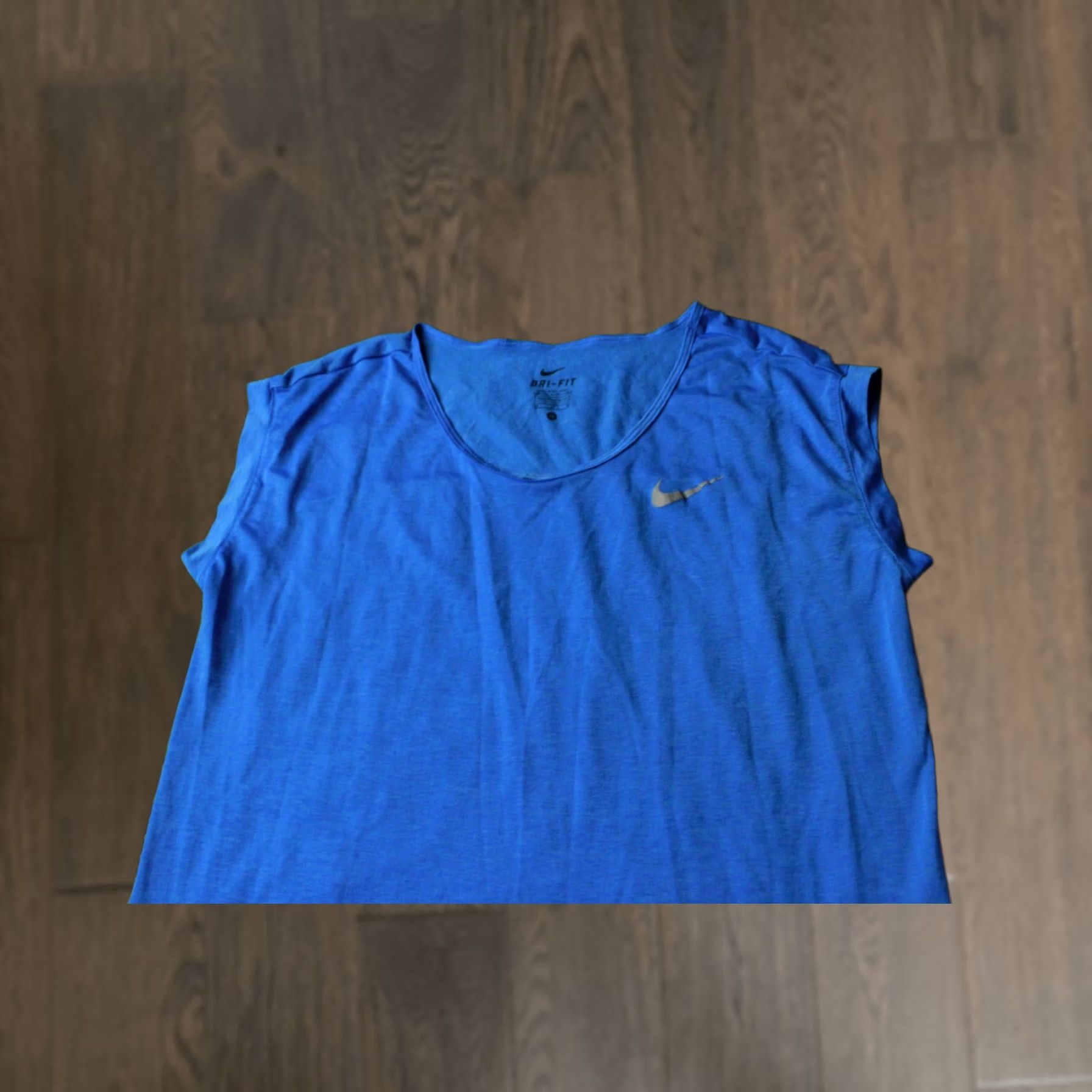 Nike Nike Dri-FIT Vest Shirt Sleeveless Training Jersey M Women Blue Nike Dri-FIT Training Womens Vest Shirt M Blue Size M / US 6-8 / IT 42-44 - 1 Thumbnail