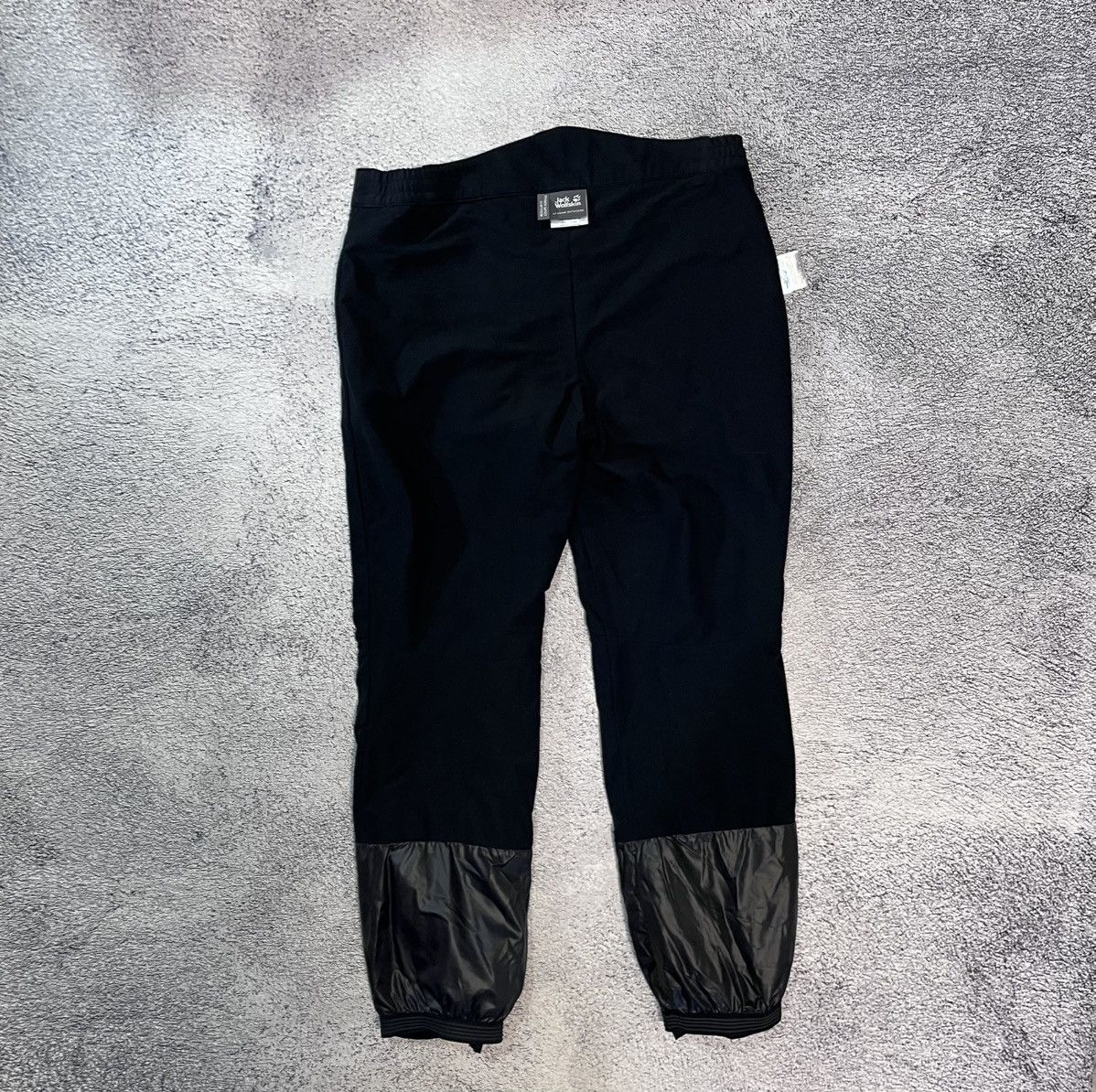 Jack Wolfskin Jack Wolfskin Flex Shield Softshell Pants Women Short USM Size 32" / US 10 / IT 46 - 10 Thumbnail