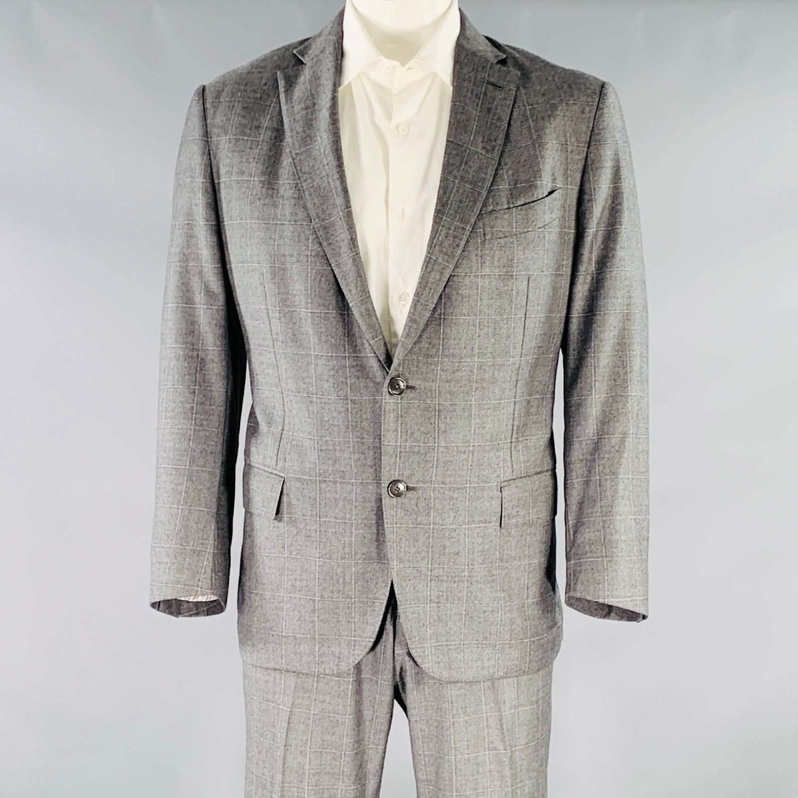 Size 46 Grey White Window Pane Wool Notch Lapel Suit