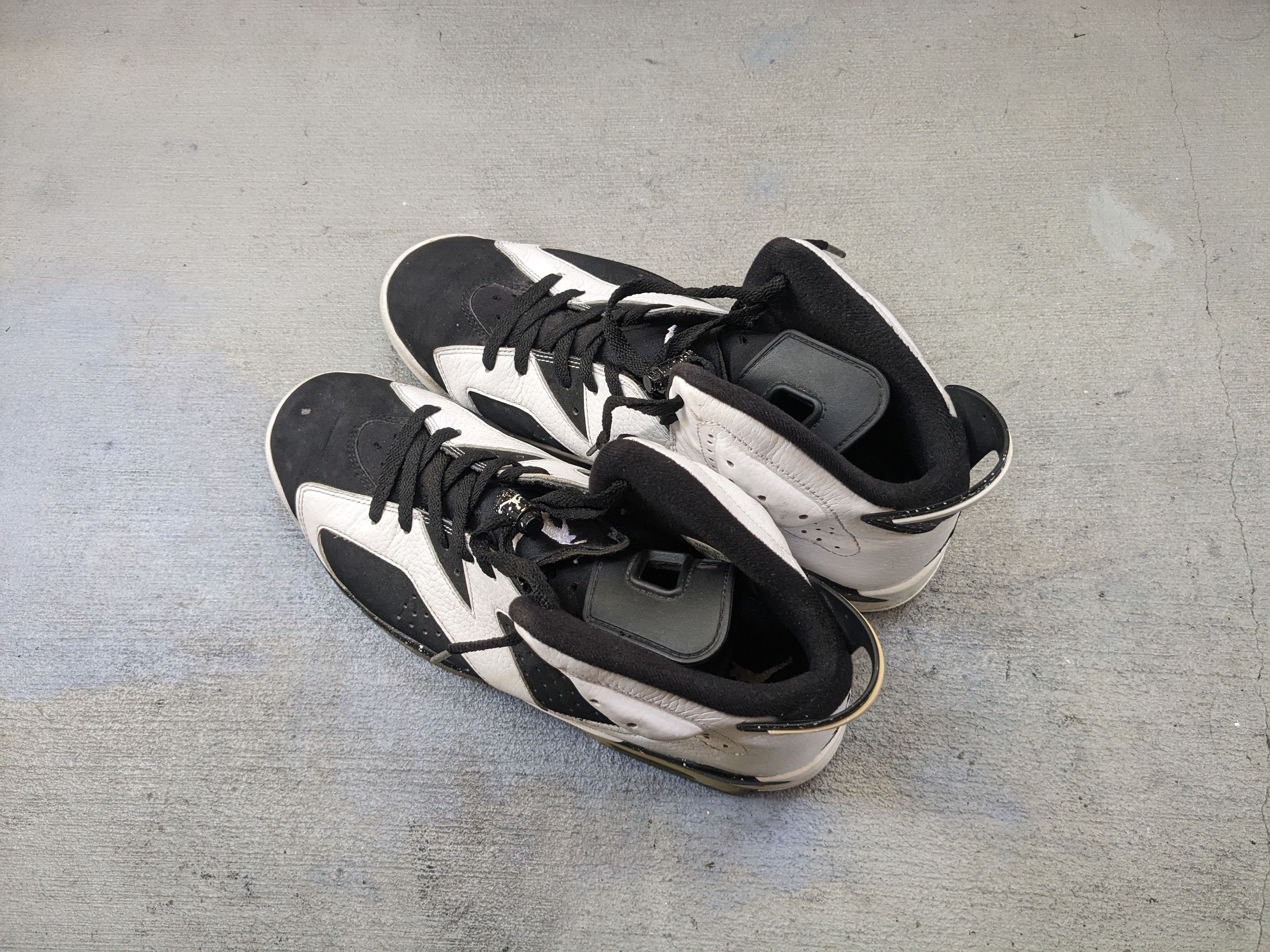 Jordan Brand × Nike Nike Air Jordan 6 Retro Oreo 384664-101 Black White 12 Size US 12 / EU 45 - 17 Thumbnail