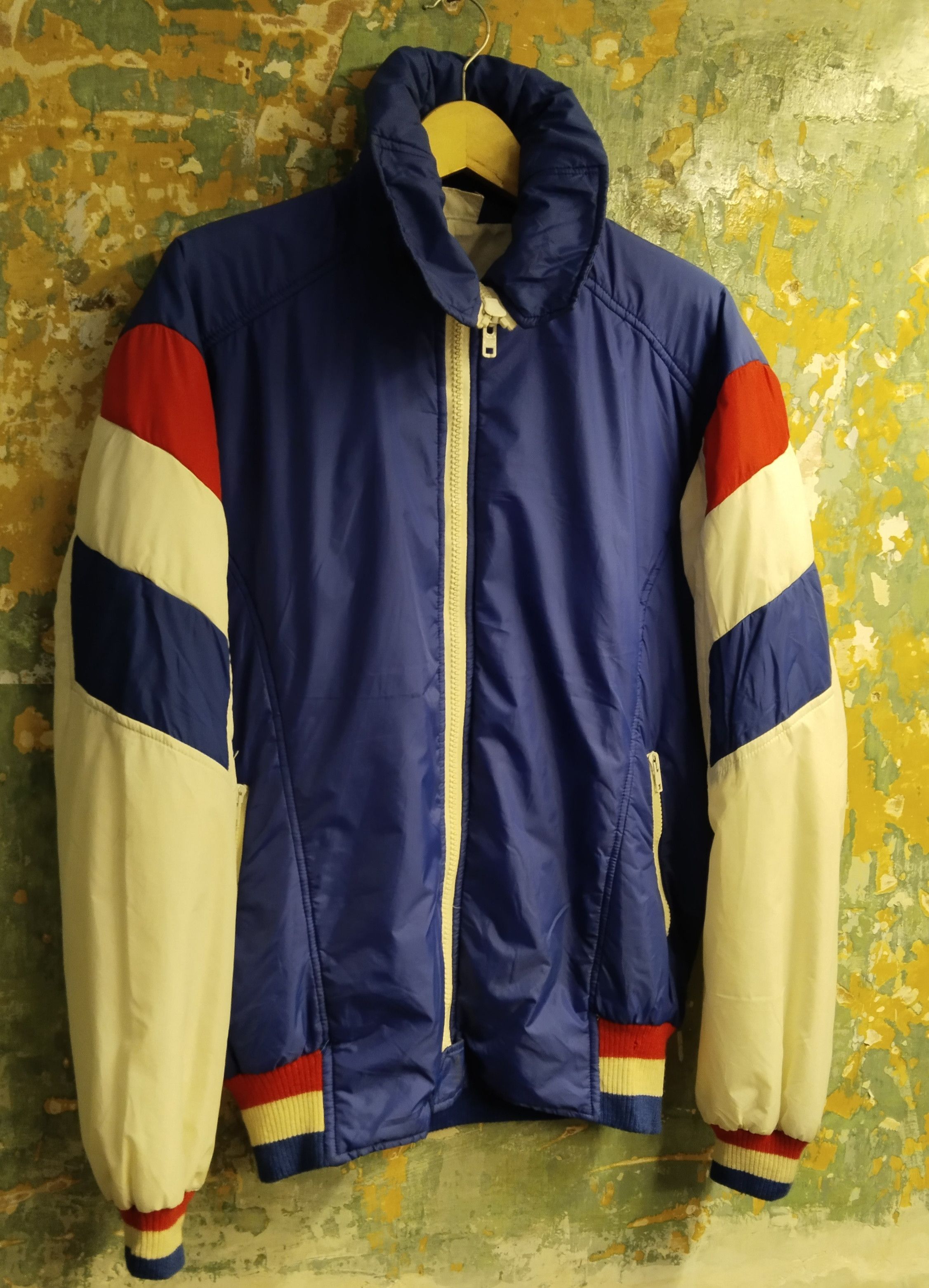image of Descente Vintage Ski Jacket in Blue White Red, Men's (Size XL)