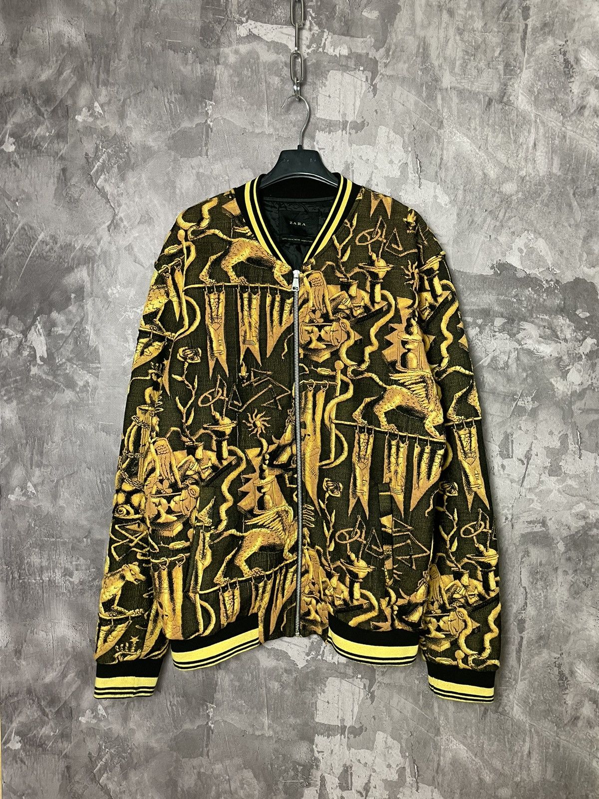 Japanese Brand ZARA Embroidered Velvet Bomber Jacket Yellow Size US L / EU 52-54 / 3 - 2 Thumbnail