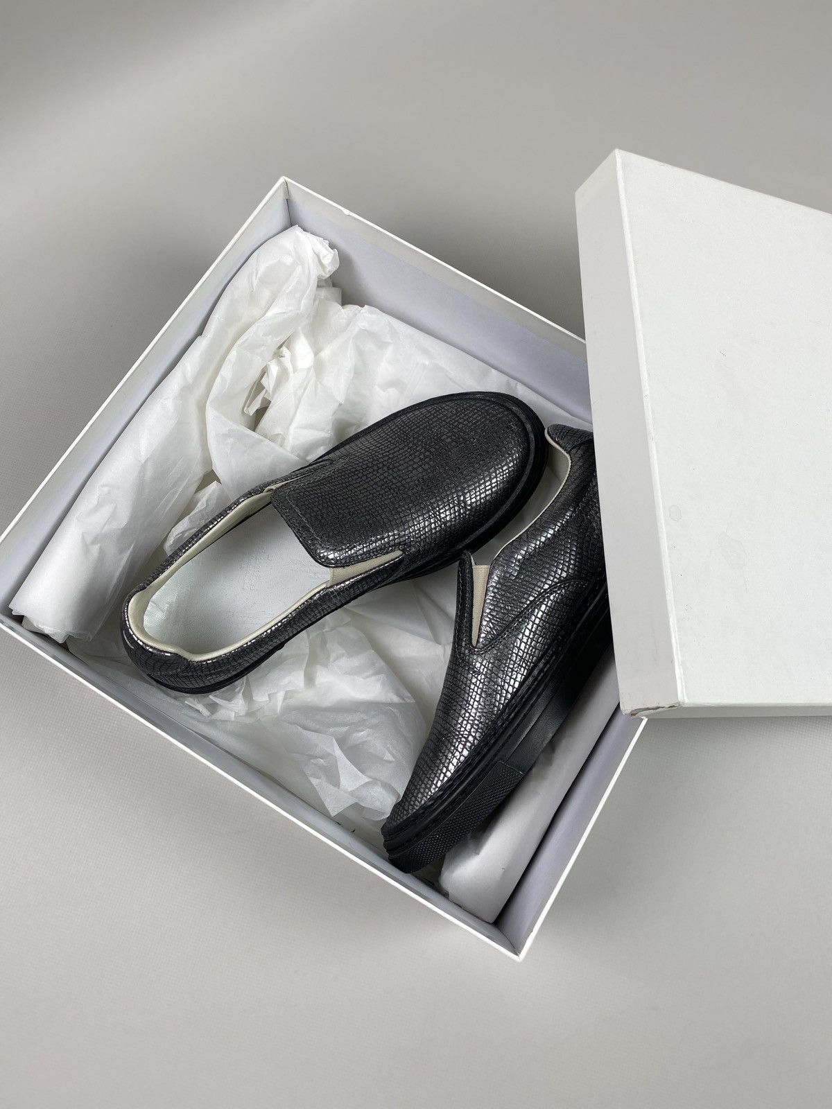 Maison Margiela New! Maison Margiela 22 ladies slip on shoes sneakers Size US 6 / IT 36 - 15 Thumbnail