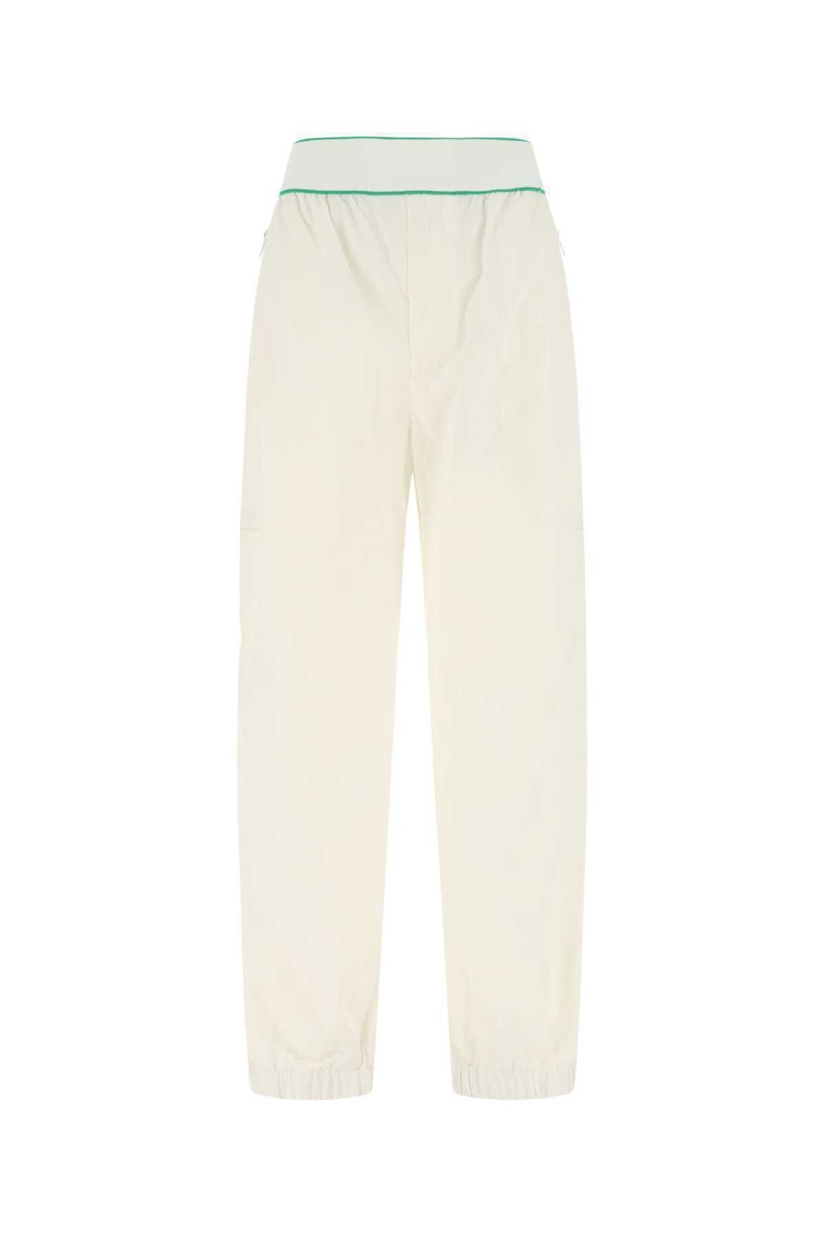 o1w1db11123 Pants in White