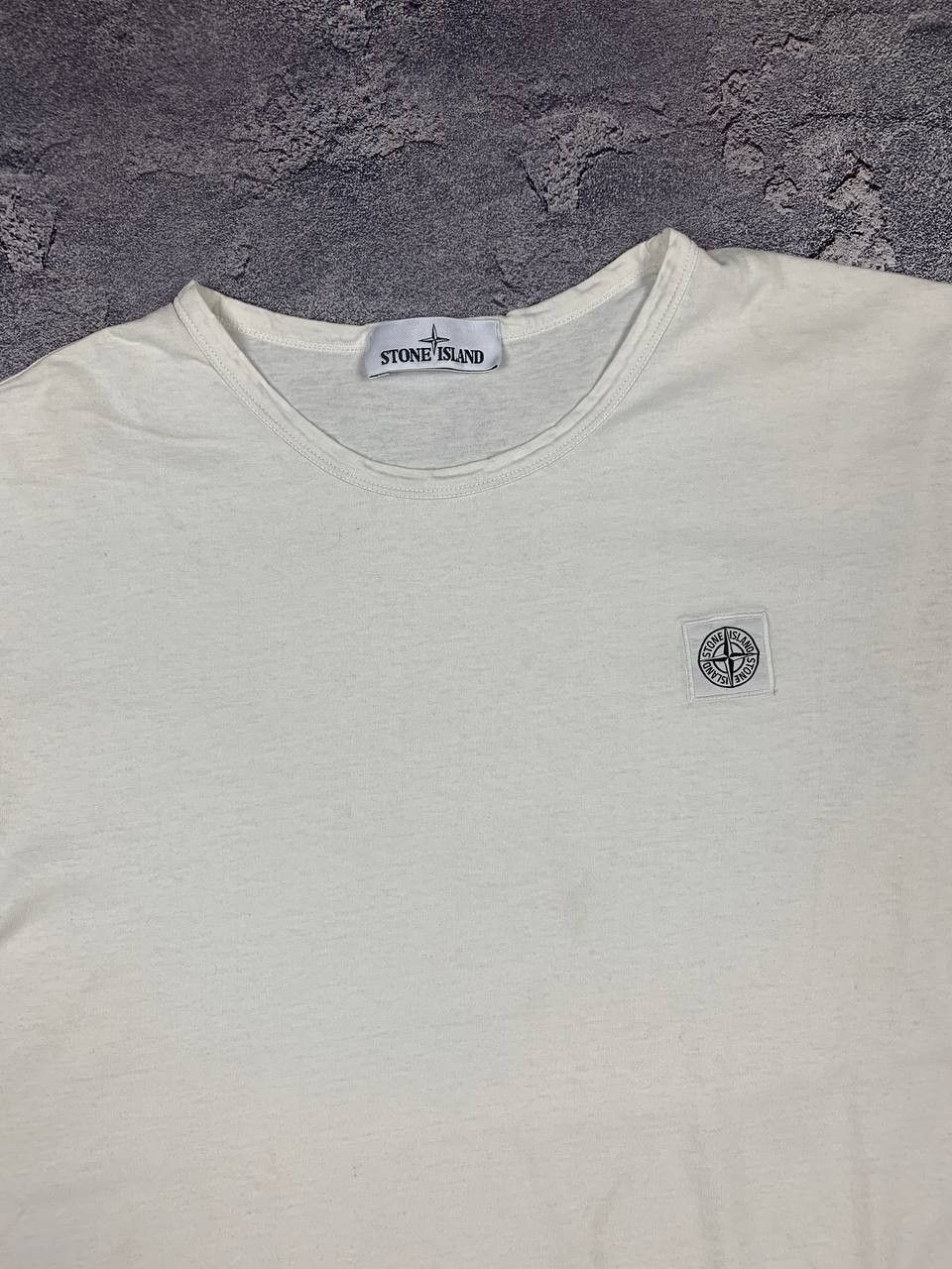 Stone Island Stone Island Men's Compass Patch Logo T-Shirt White Size L Size US L / EU 52-54 / 3 - 4 Thumbnail