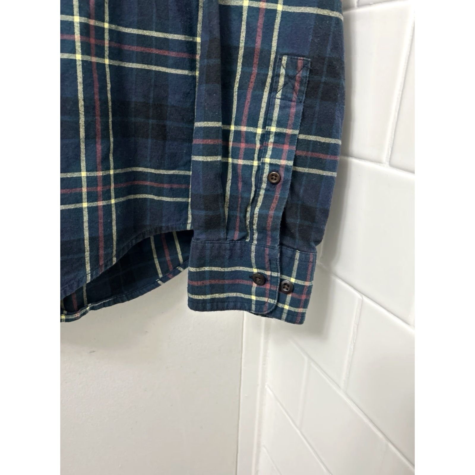 Vintage LL Bean Signature Castine Flannel Shirt Mens L Blue Plaid Slim Fit 300564 Size US L / EU 52-54 / 3 - 7 Thumbnail