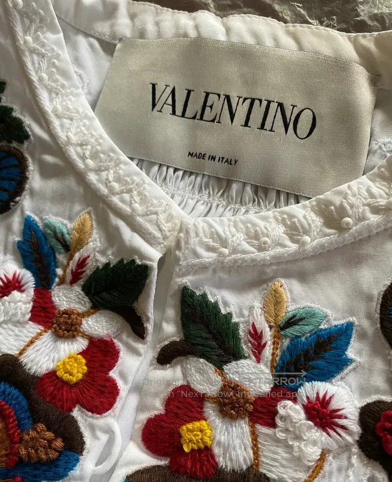 Valentino Valentino Beaded embroidered butterfly dress Size M / US 6-8 / IT 42-44 - 2 Thumbnail