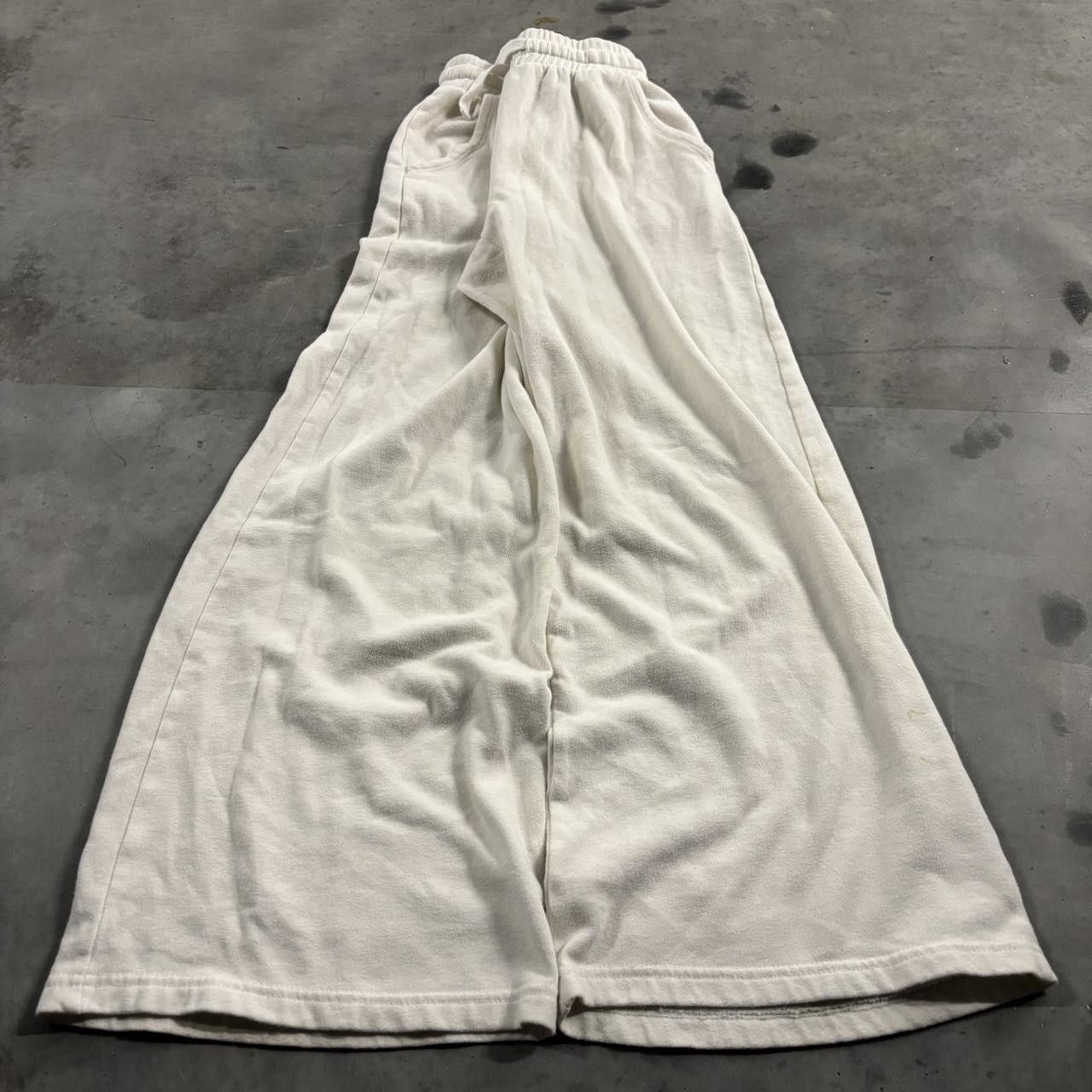 Vintage Crazy Vintage Y2K/2000s Baggy White Streetwear Wide Leg Essential Sweatpants! Fits S Size US 28 / EU 44 - 2 Thumbnail