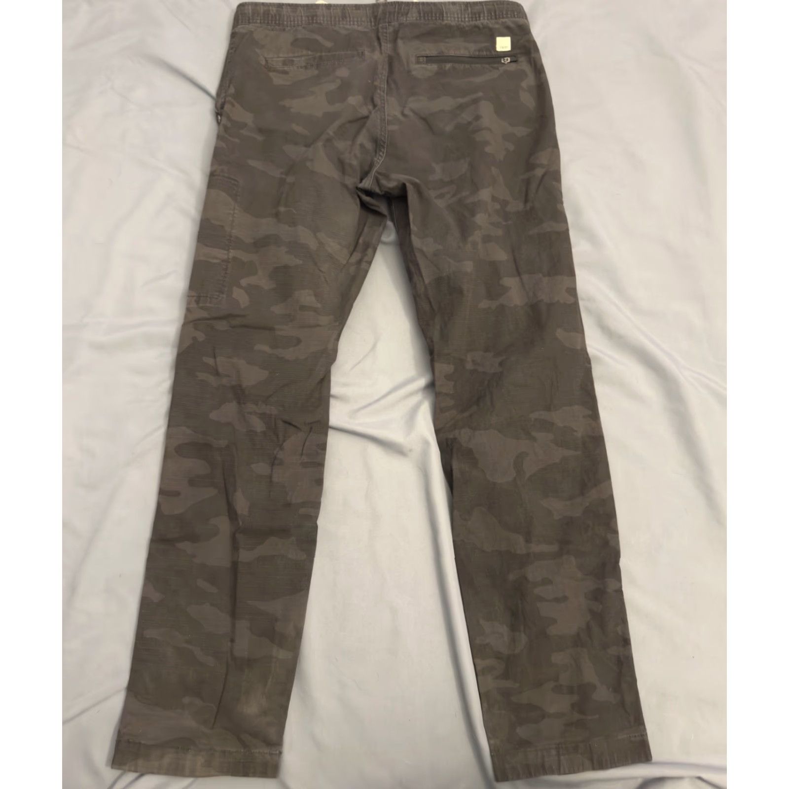 Vuori Vuori Pants M Gray Camo Drawstring Cargo Jogger Technical Ripstop Climber Size US 31 - 2 Thumbnail