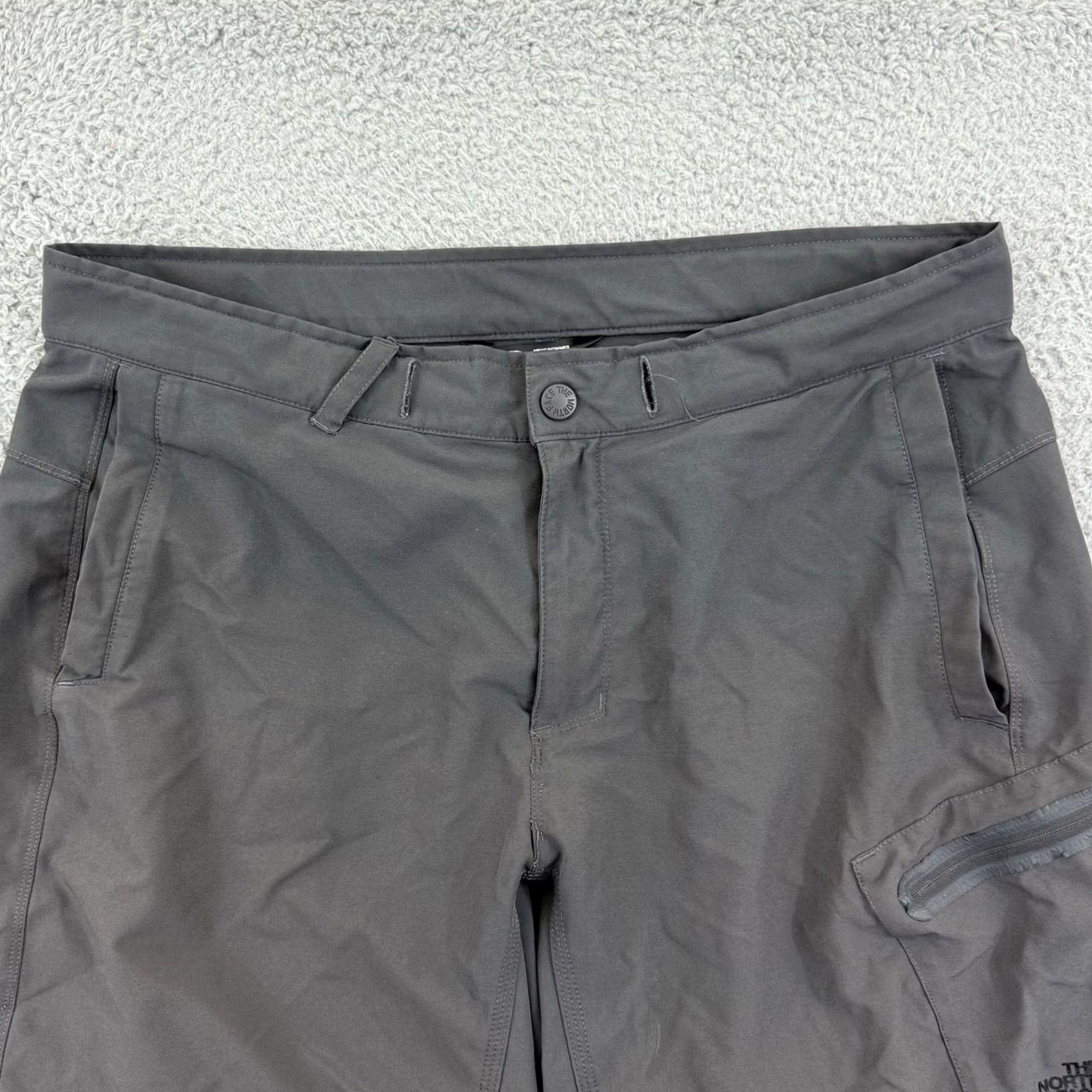 The North Face The North Face Shorts Mens 36 Gray Outdoor Hiking Casual Stretch Zip Light 10” Size US 36 / EU 52 - 4 Thumbnail