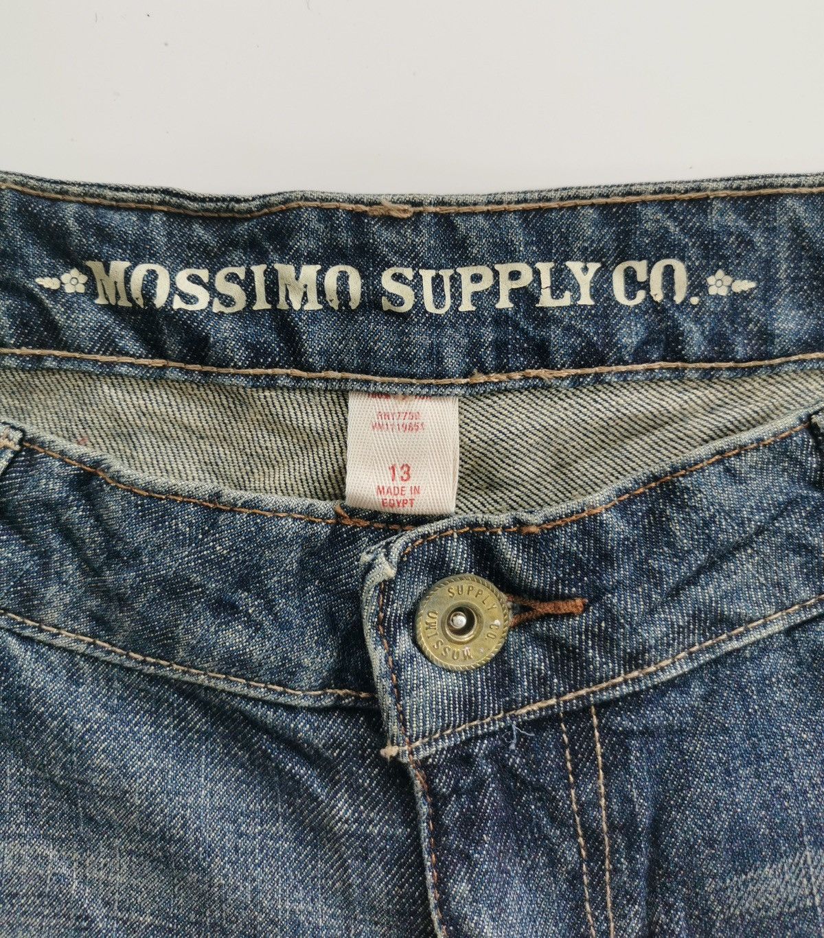 Mossimo Mossimo Bootcut Distressed Jeans ERD Grunge Size 34" / US 12 / IT 48 - 7 Thumbnail