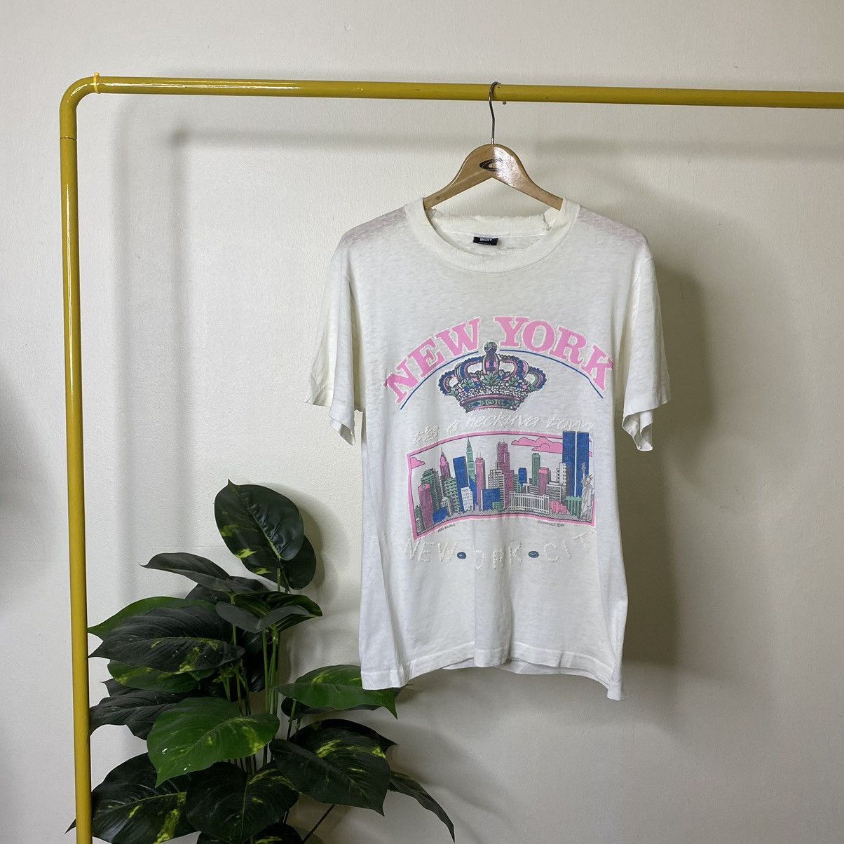 Vintage Vintage 1988 Fred Baldus New York City Distressed Tee Size US S / EU 44-46 / 1 - 1 Thumbnail