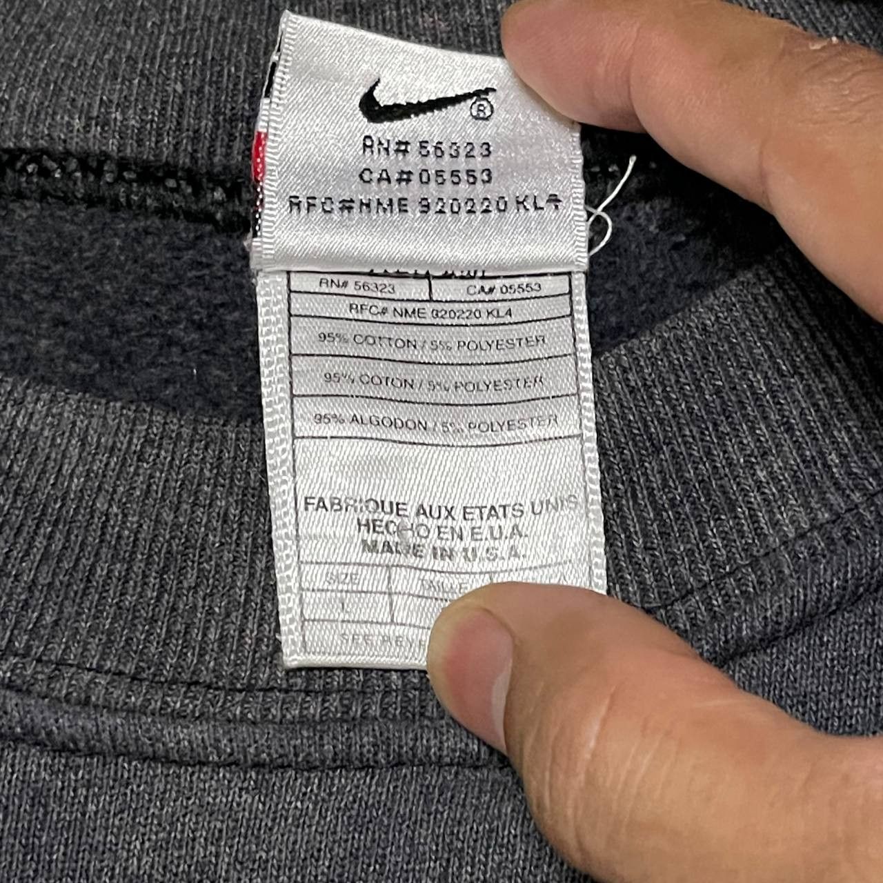 Nike Vintage 90's Nike Mini Swoosh Crewneck Sweatshirt Faded Size US L / EU 52-54 / 3 - 6 Thumbnail