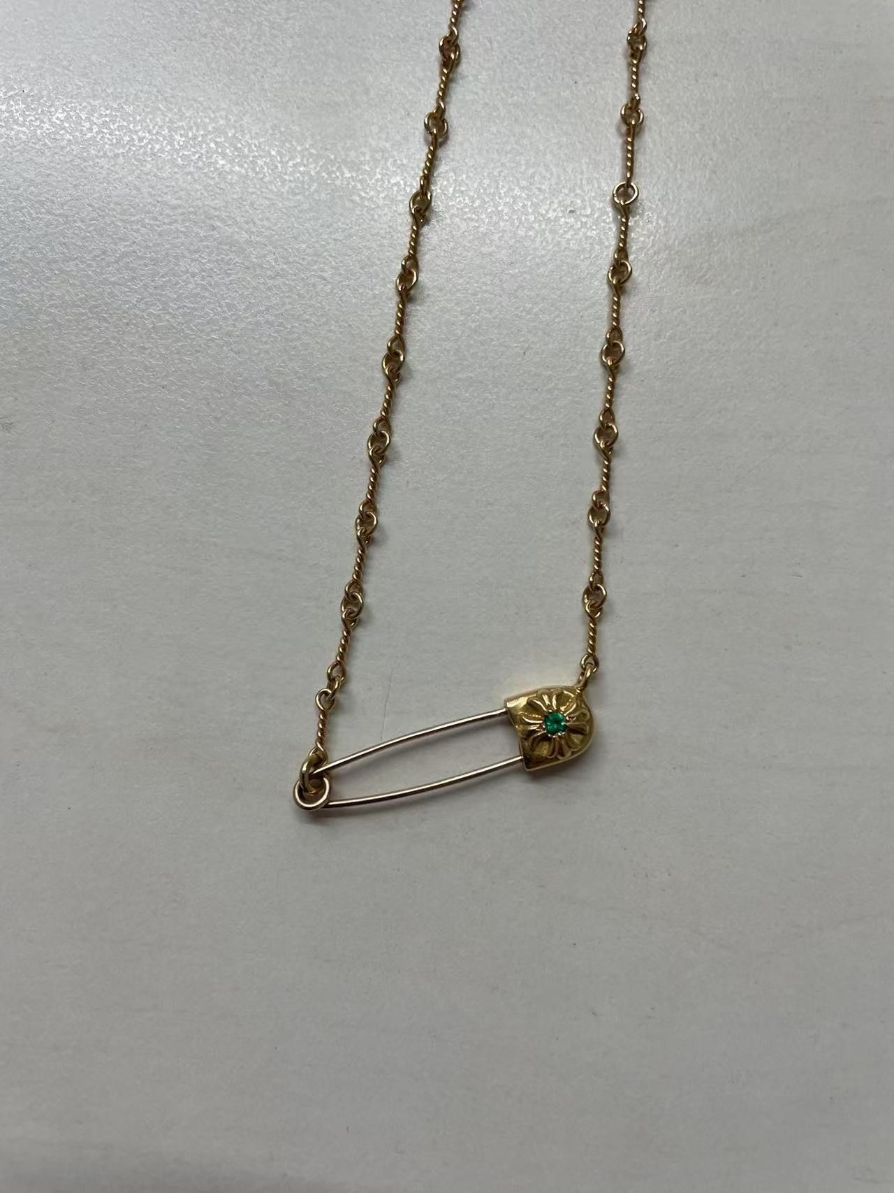 Chrome Hearts Chrome Hearts 22K Gold Emerald Safety Pin Necklace Size ONE SIZE - 8 Thumbnail