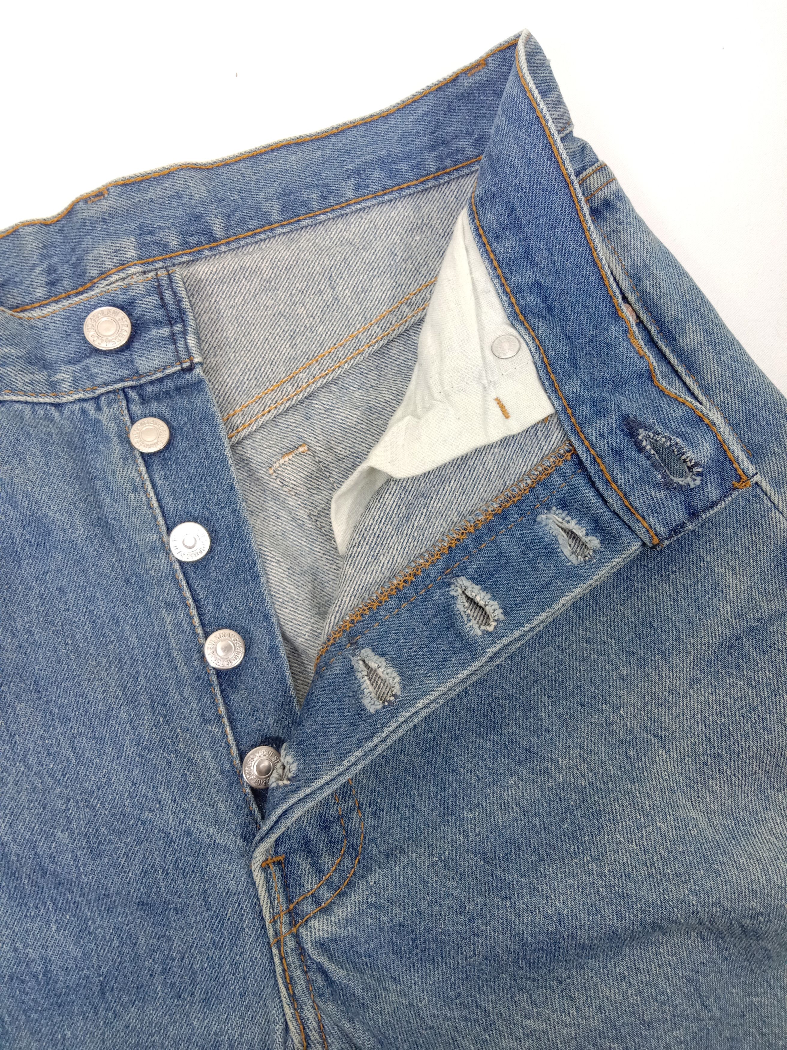 Levi's Vintage Levi's 501 Jeans Blue Wash Buttons Fly Denim Size 29" - 9 Thumbnail