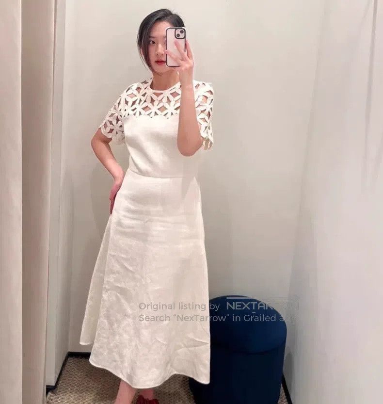 Valentino Valentino White floral openwork crew neck short-sleeved dr Size XS / US 0-2 / IT 36-38 - 8 Thumbnail