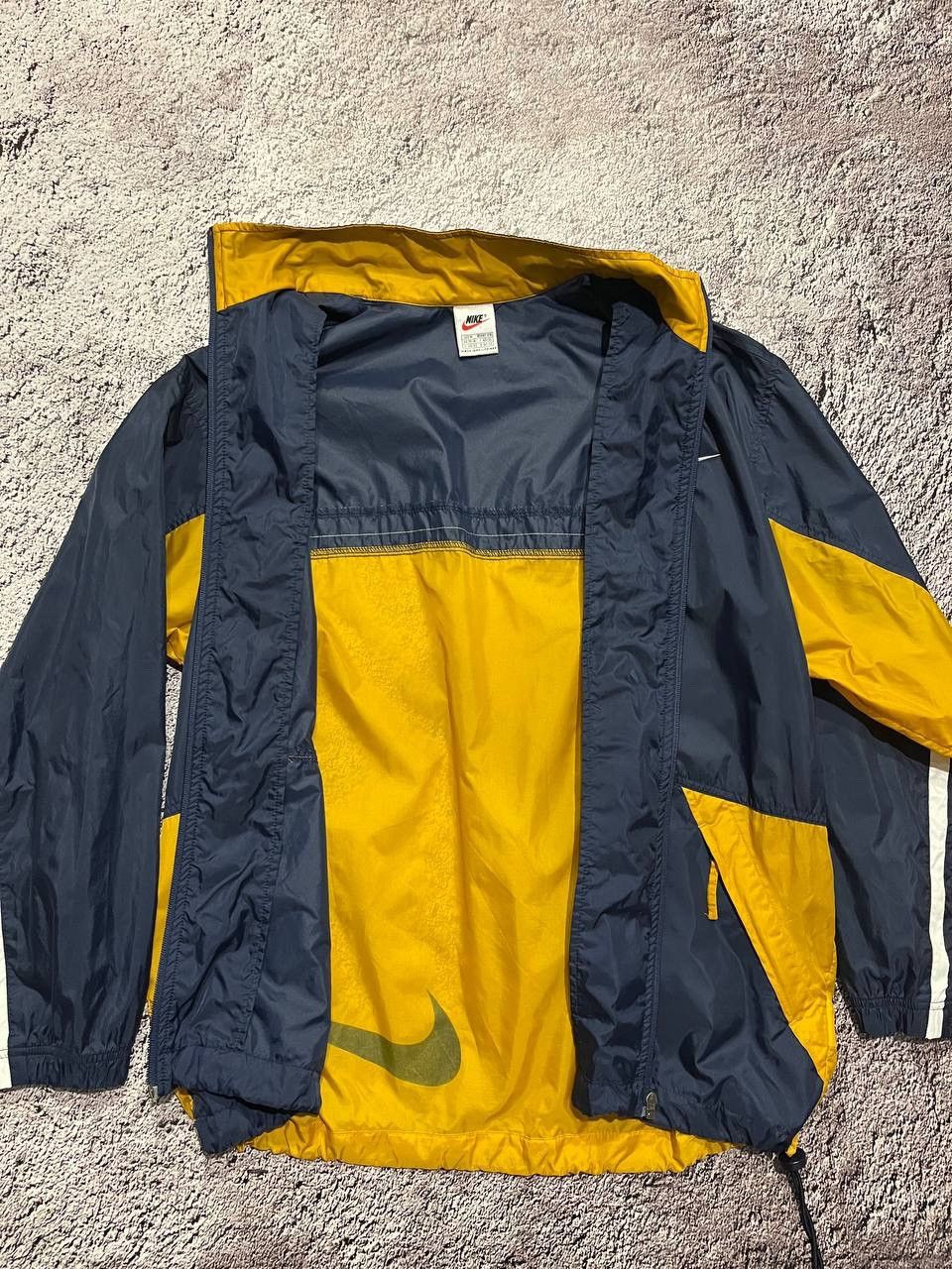 Nike × Vintage Nike Vintage Windbreaker Jacket Size M Size US M / EU 48-50 / 2 - 9 Thumbnail