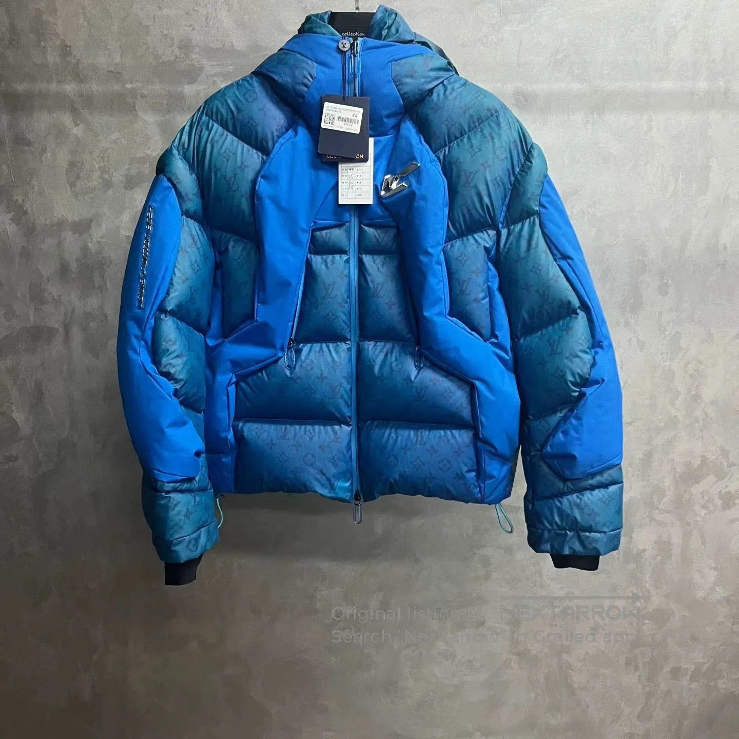 Louis Vuitton Louis Vuitton Blue Logo Geometric Hooded Down Jacket. Size US S / EU 44-46 / 1 - 1 Thumbnail