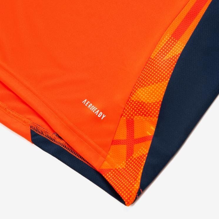 Adidas 𝐀𝐝𝐢𝐝𝐚𝐬 𝐉𝐮𝐯𝐞𝐧𝐭𝐮𝐬 𝐉𝐞𝐫𝐬𝐞𝐲 𝐭𝐫𝐚𝐢𝐧𝐢𝐧𝐠 Size US L / EU 52-54 / 3 - 4 Thumbnail