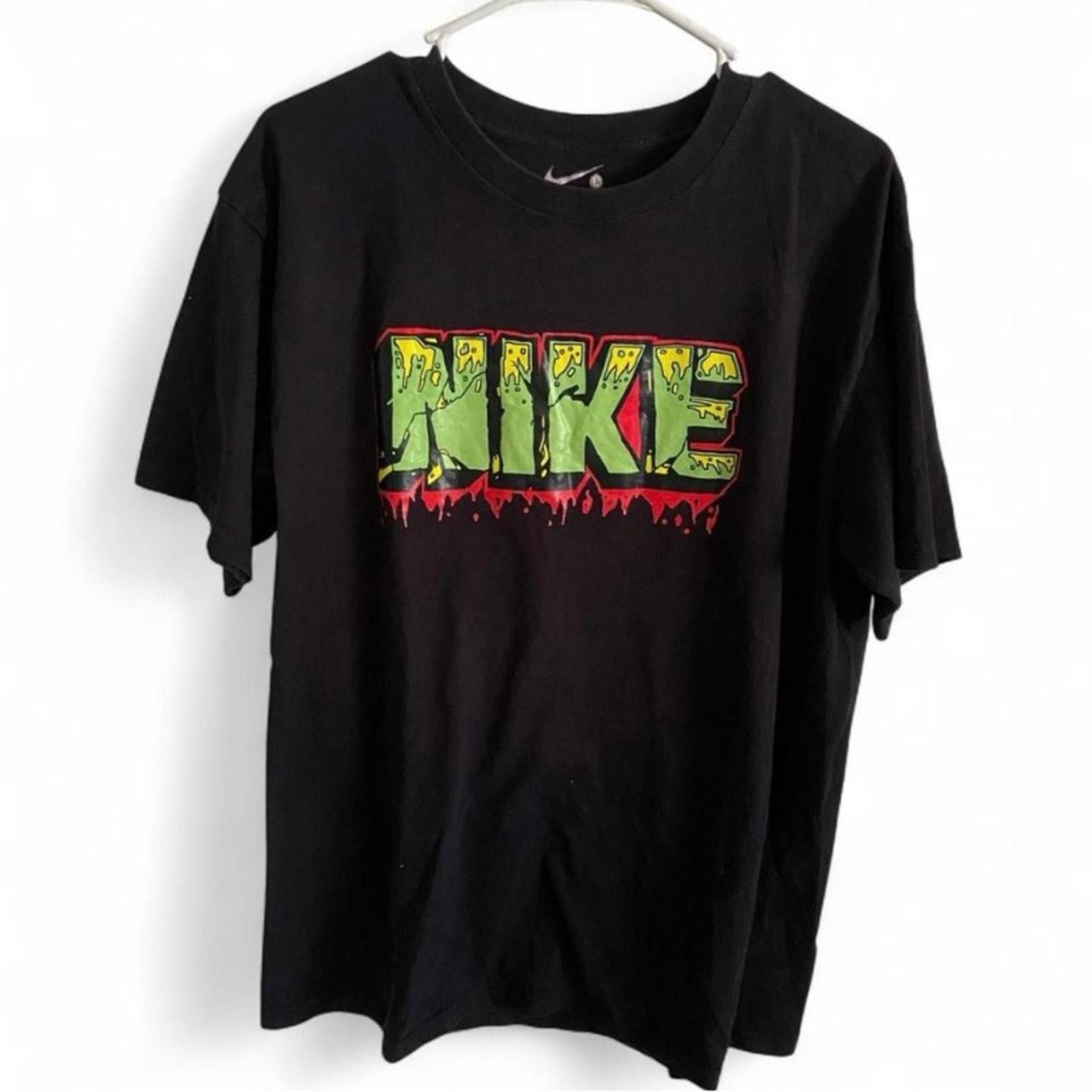 Nike Nike Drip Logo Bold Black Vibrant Mens Graphic Shirt Size L Size US L / EU 52-54 / 3 - 1 Thumbnail