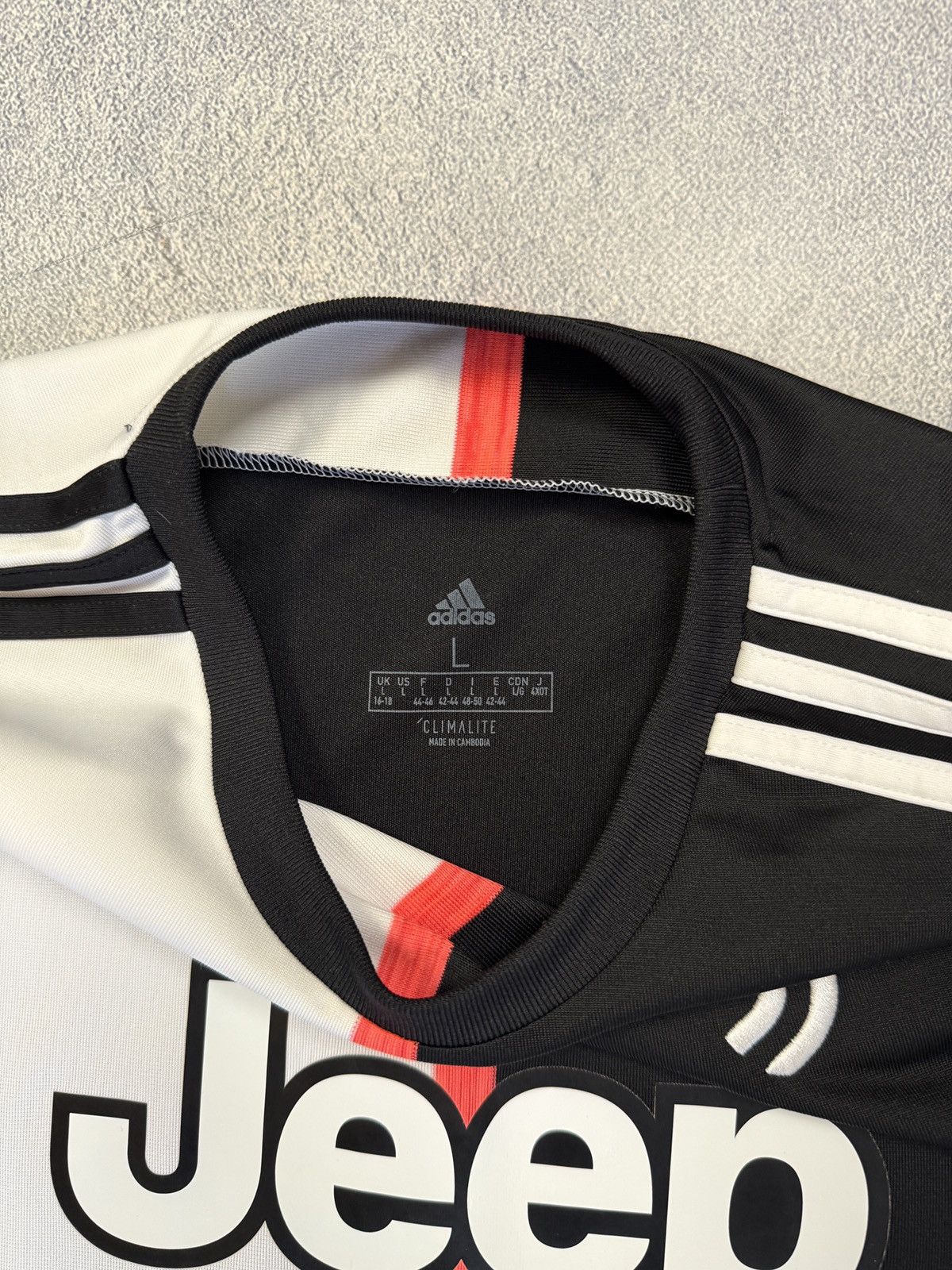 Adidas Y2k Juventus Adidas Jerseys Tee Jeep Soccer Football T-shirt Size US L / EU 52-54 / 3 - 5 Thumbnail