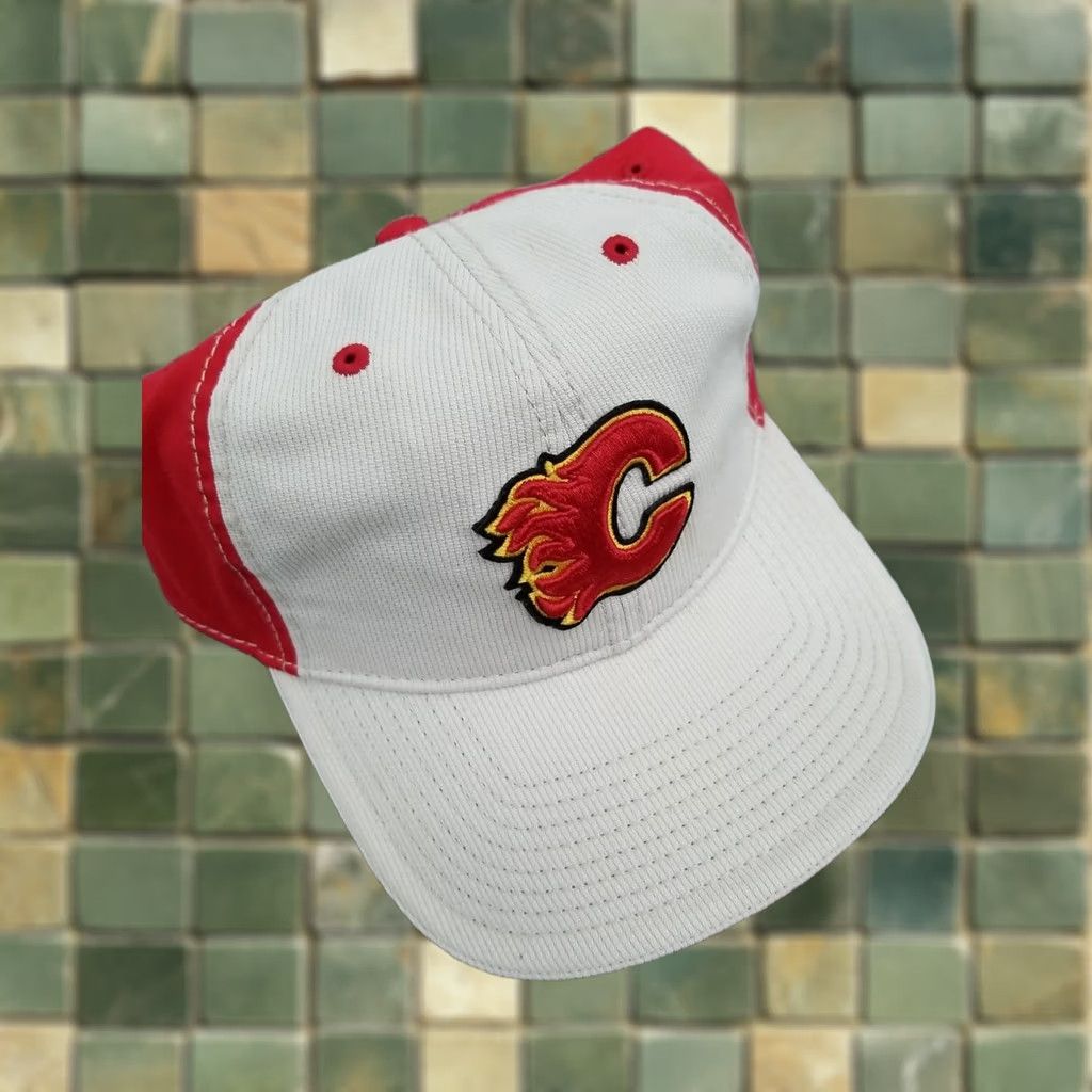 Titleist New Era Calgary Flames Hat Cap Strapback Red Men Adjustable 100% Cotton Sports Ice Hockey Cap Strapback Red Size ONE SIZE - 1 Thumbnail