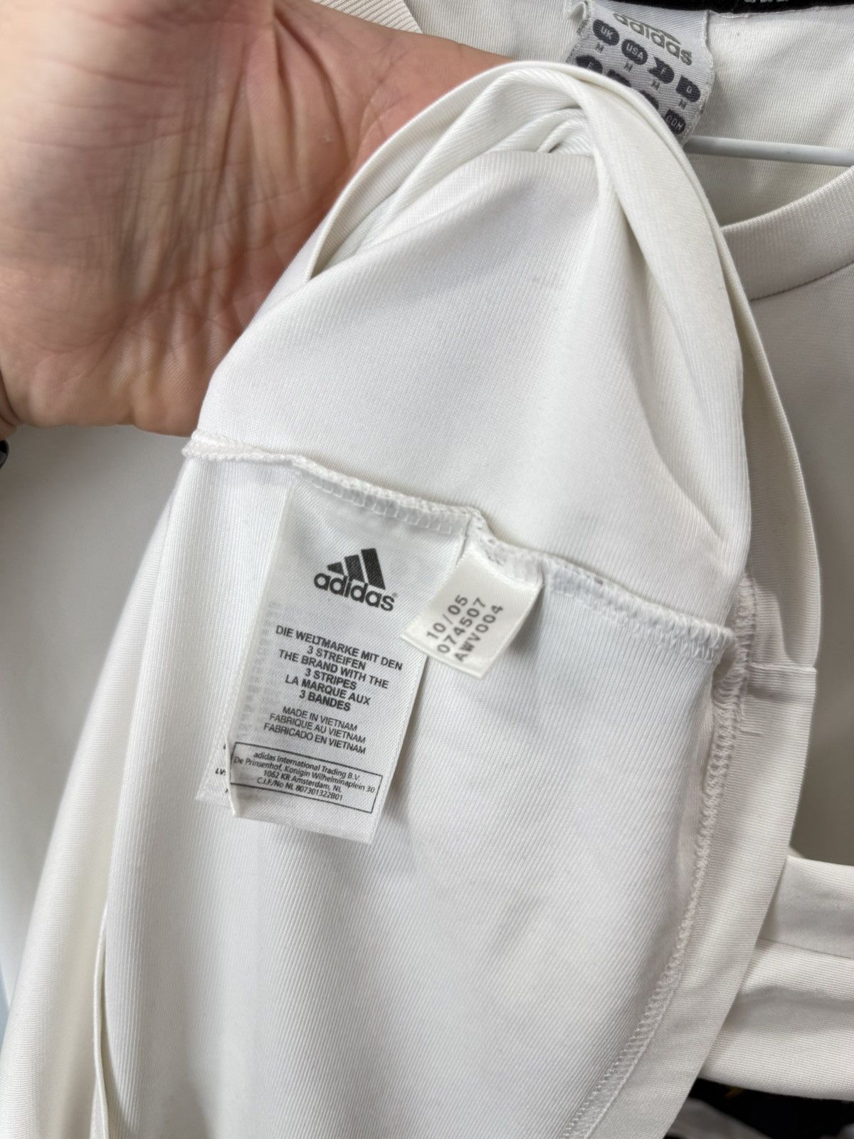 Adidas Vintage 2000’s Adidas Total Soccer Jersey T Shirt Size US M / EU 48-50 / 2 - 5 Thumbnail