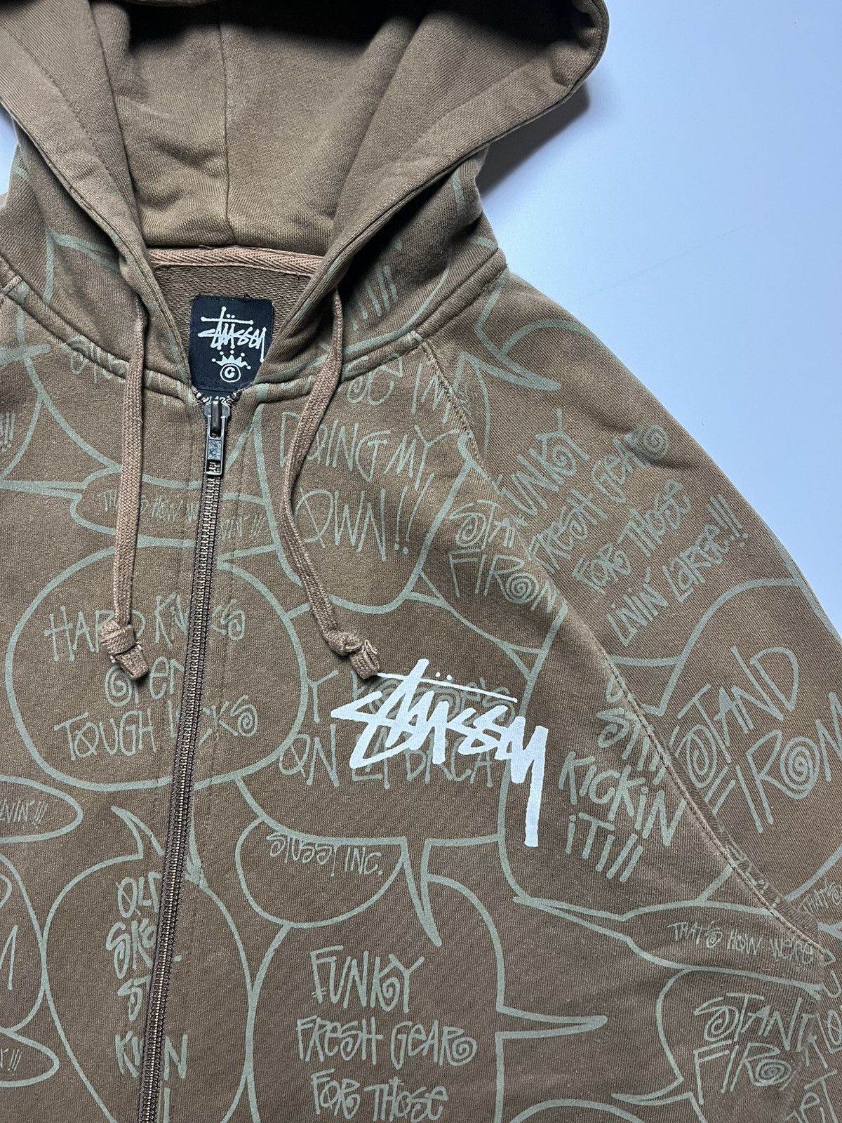 Stussy Stüssy All-Over Graffiti-Print Full-Zip Hoodie Brown – 2000s Size US XL / EU 56 / 4 - 5 Thumbnail