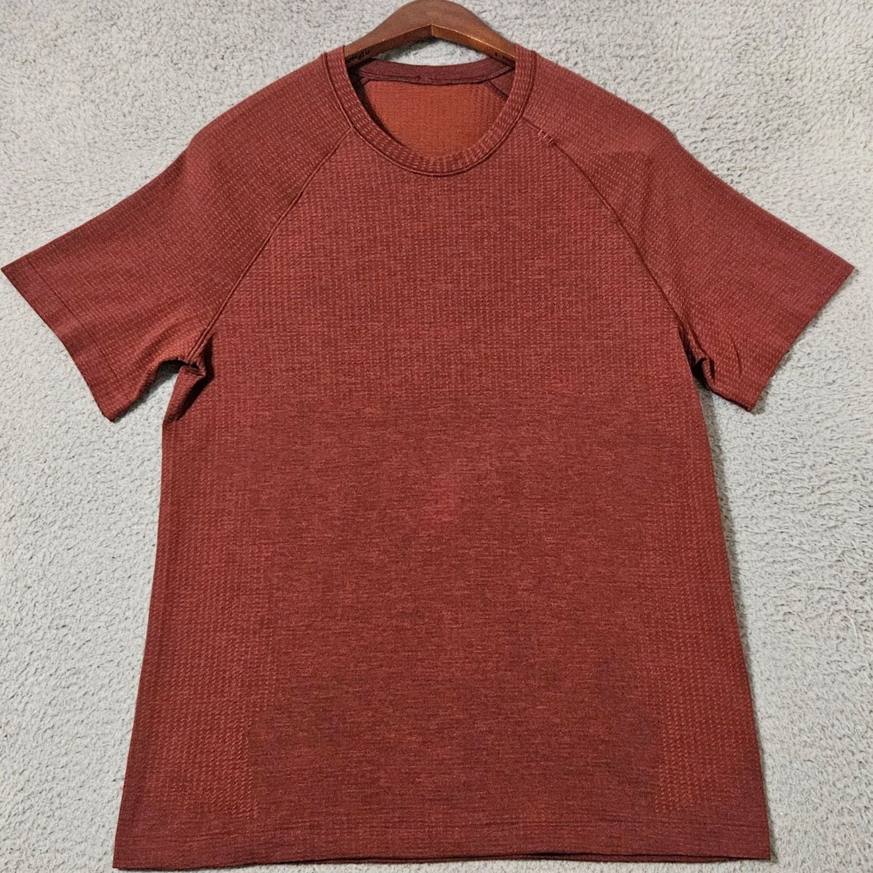 Lululemon Lululemon T-Shirt Mens Small Orange Red Short Sleeve Athletic Shirt Size US S / EU 44-46 / 1 - 2 Thumbnail